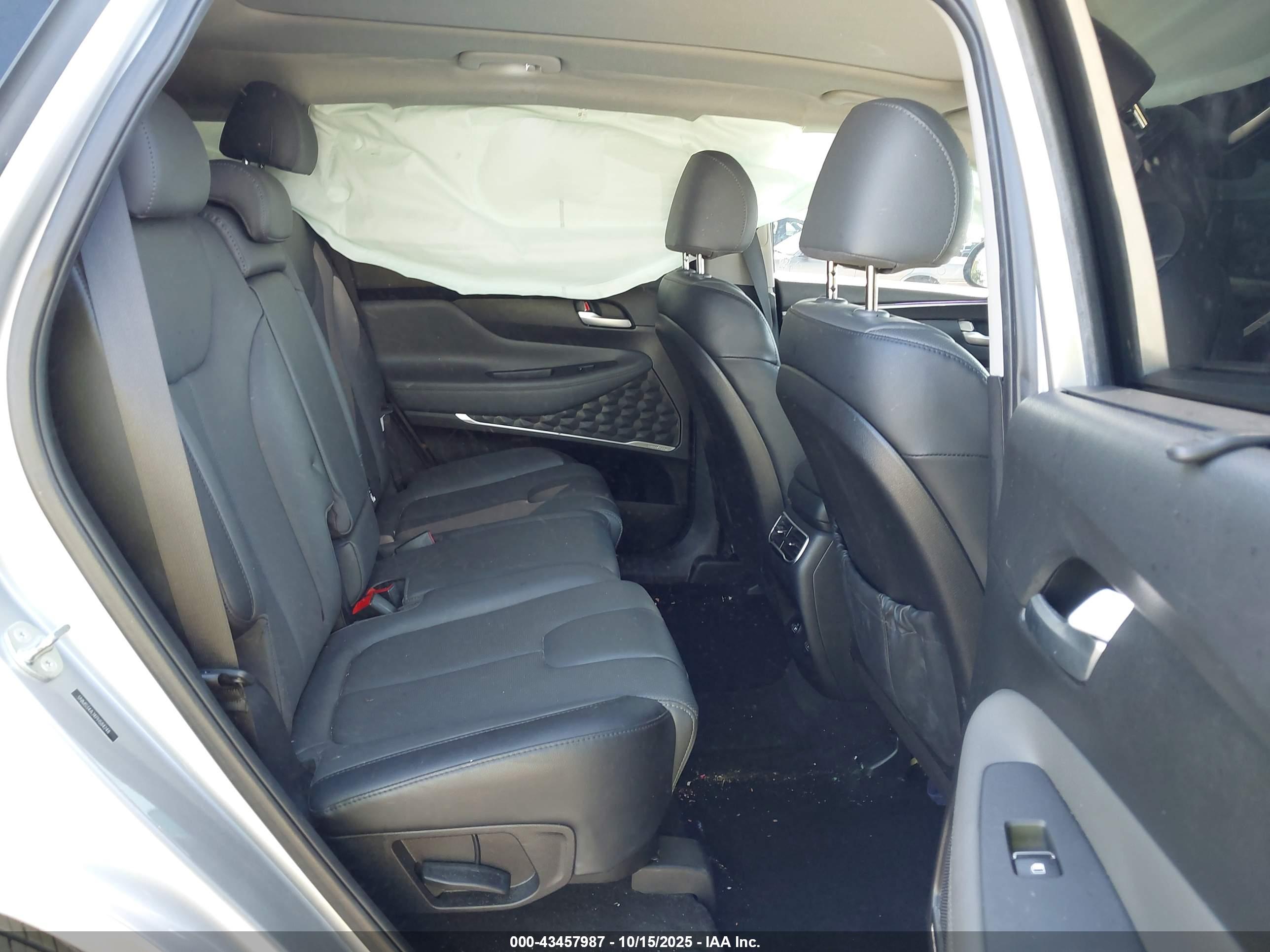 HYUNDAI SANTA image 8
