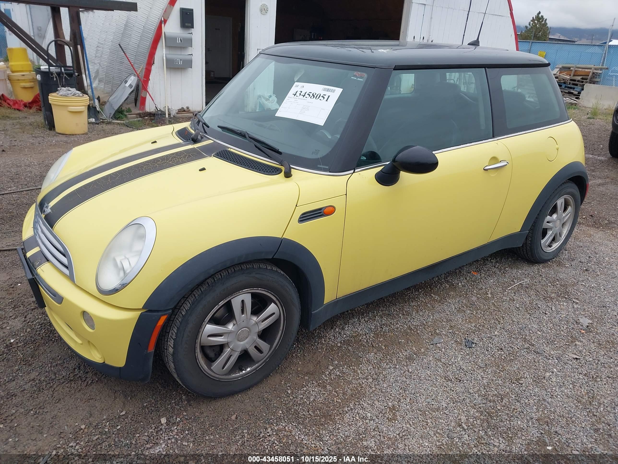 MINI COOPER image 2