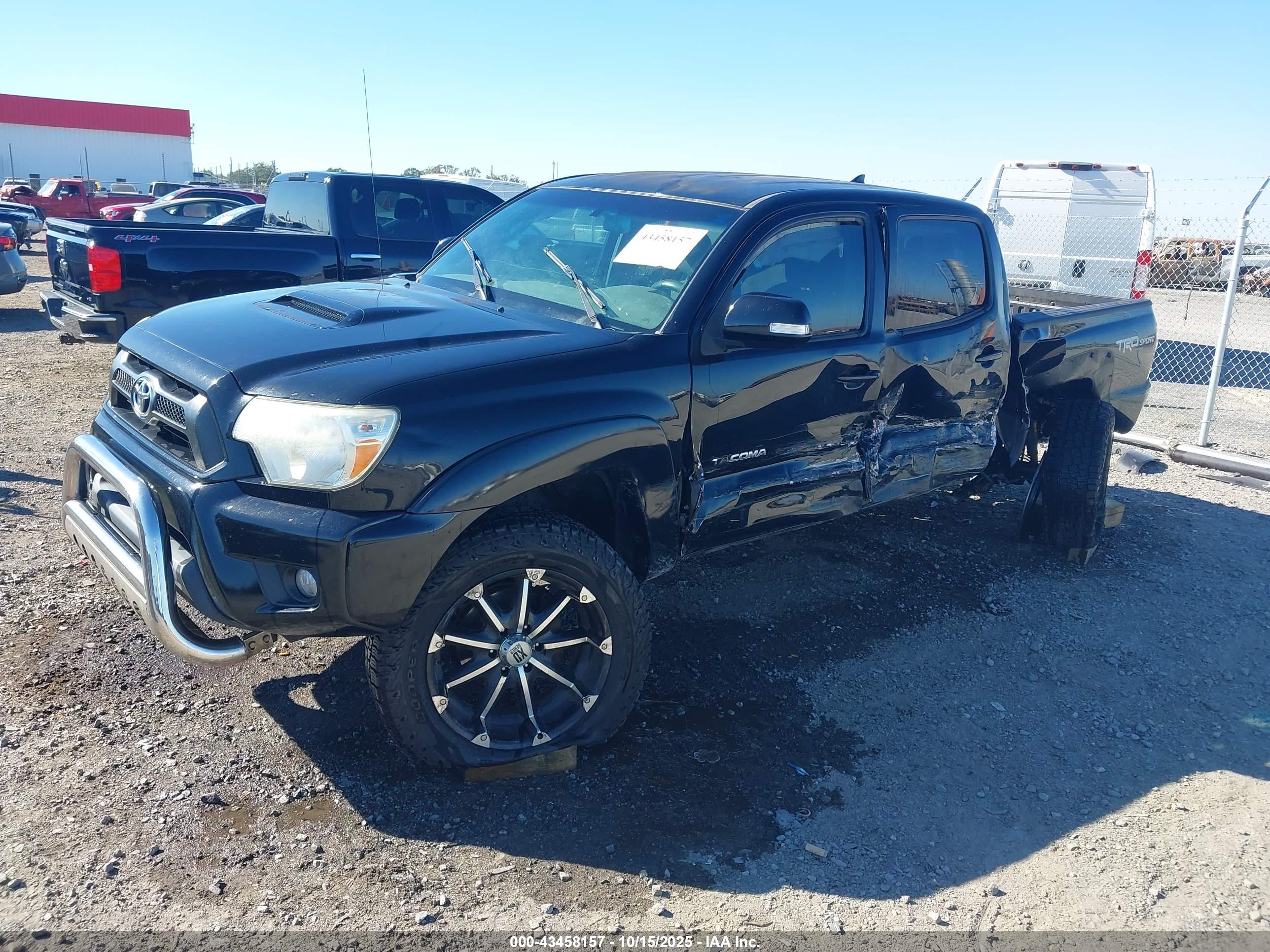 TOYOTA TACOMA image 2