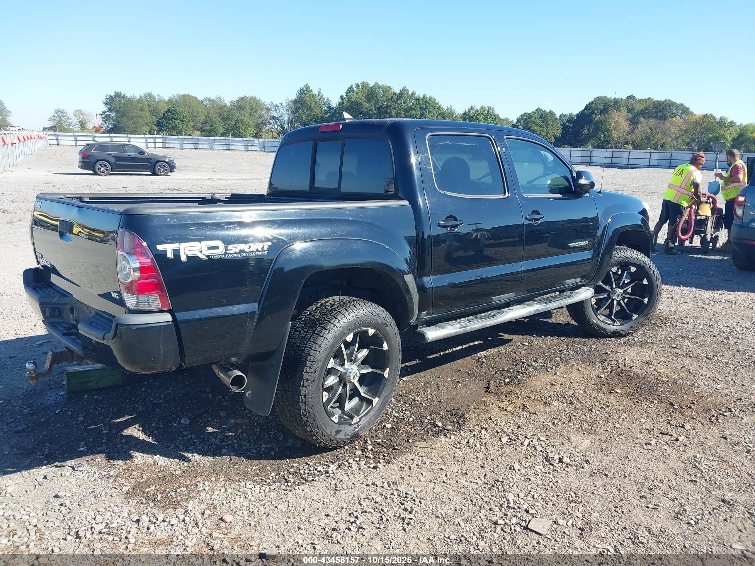 TOYOTA TACOMA image 4