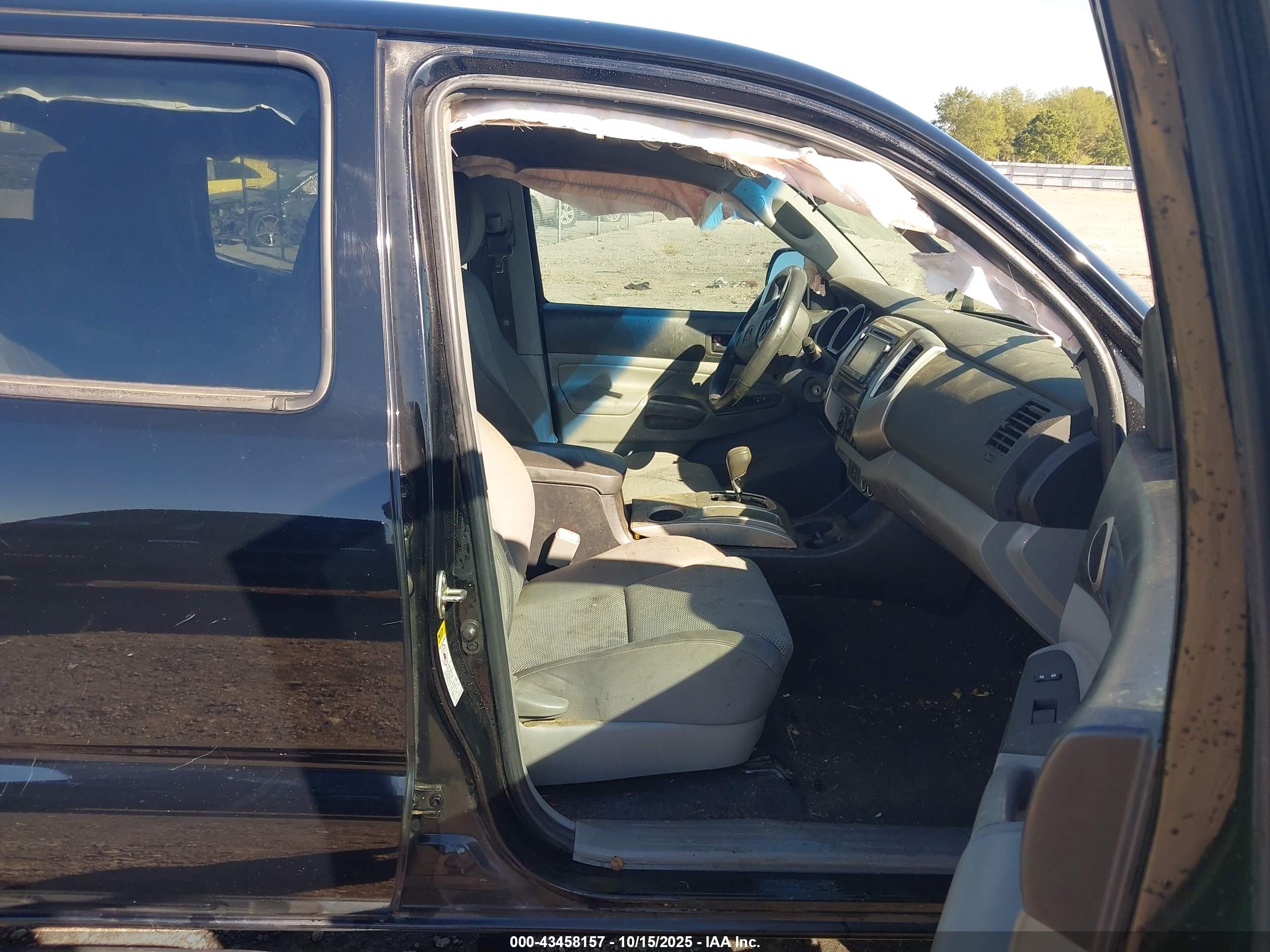 TOYOTA TACOMA image 5