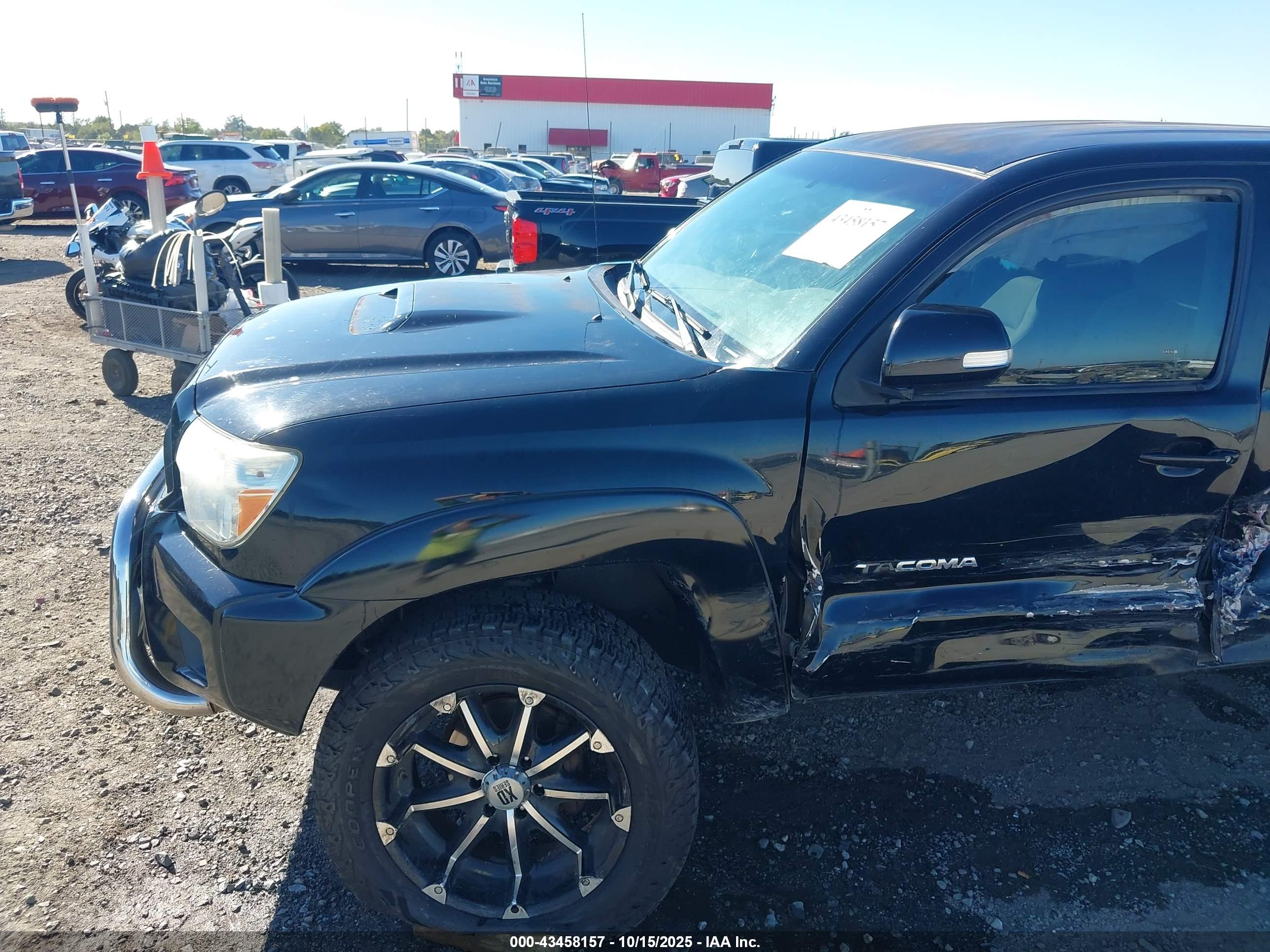 TOYOTA TACOMA image 6