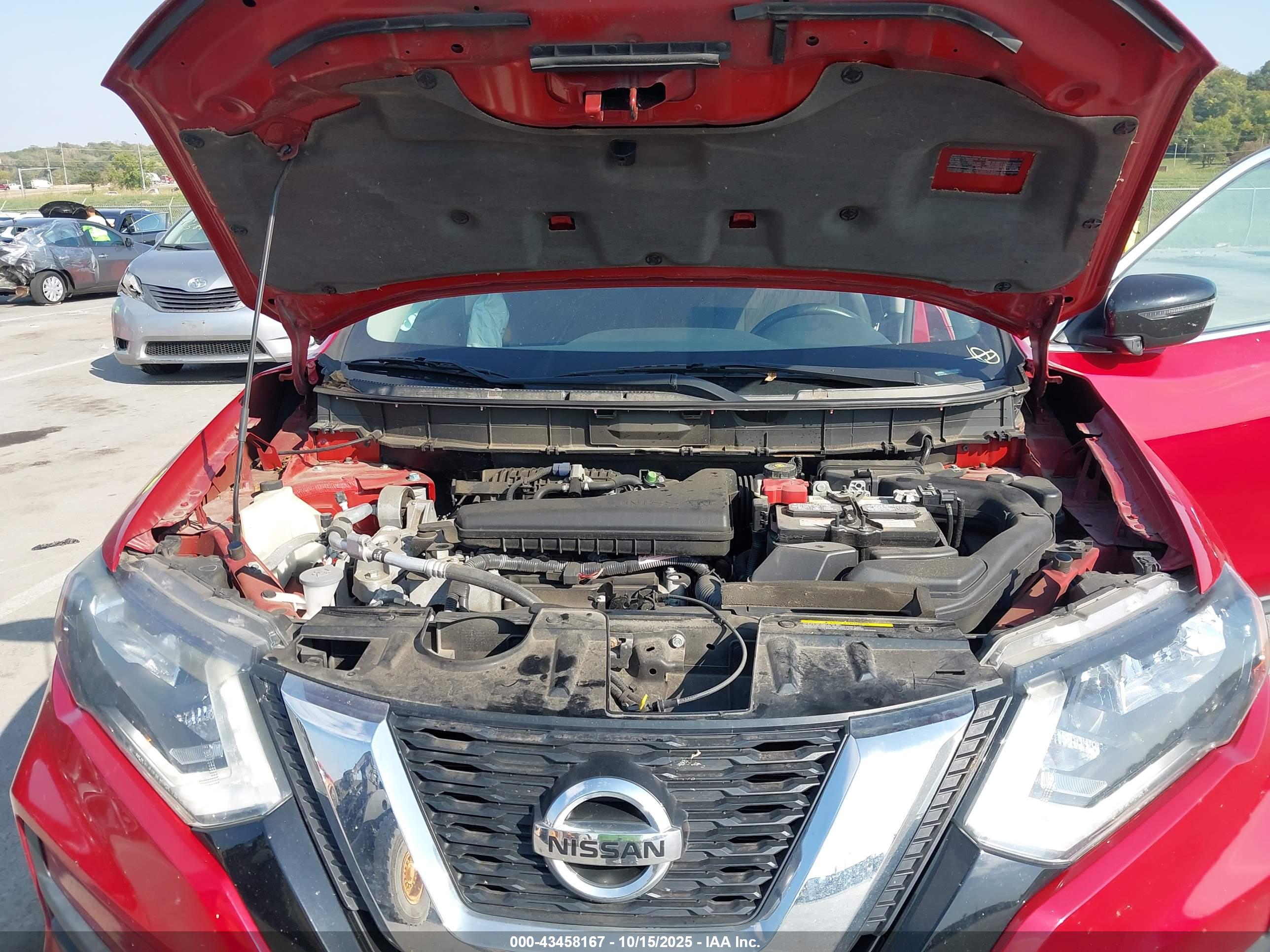 NISSAN ROGUE image 10