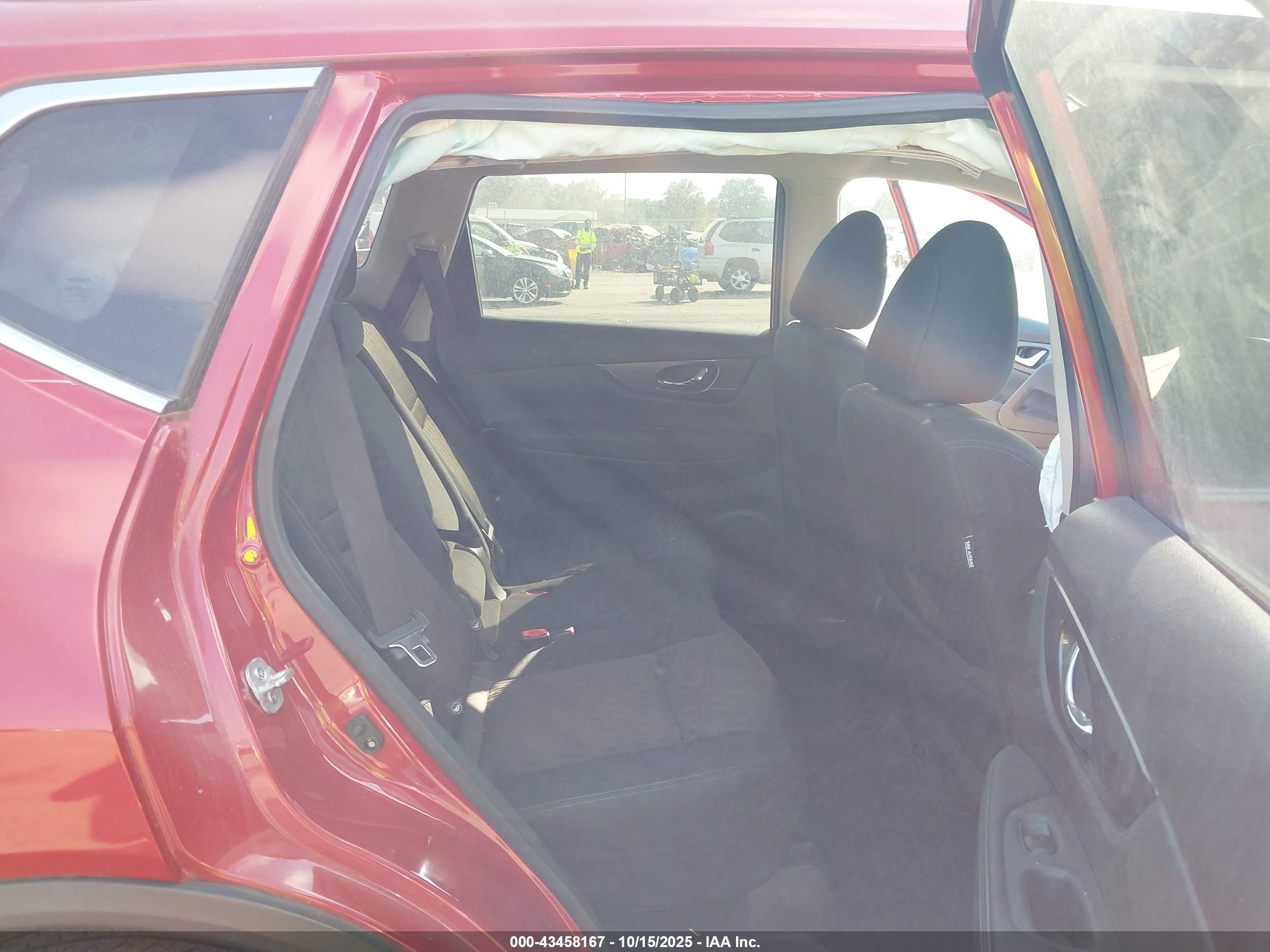 NISSAN ROGUE image 8