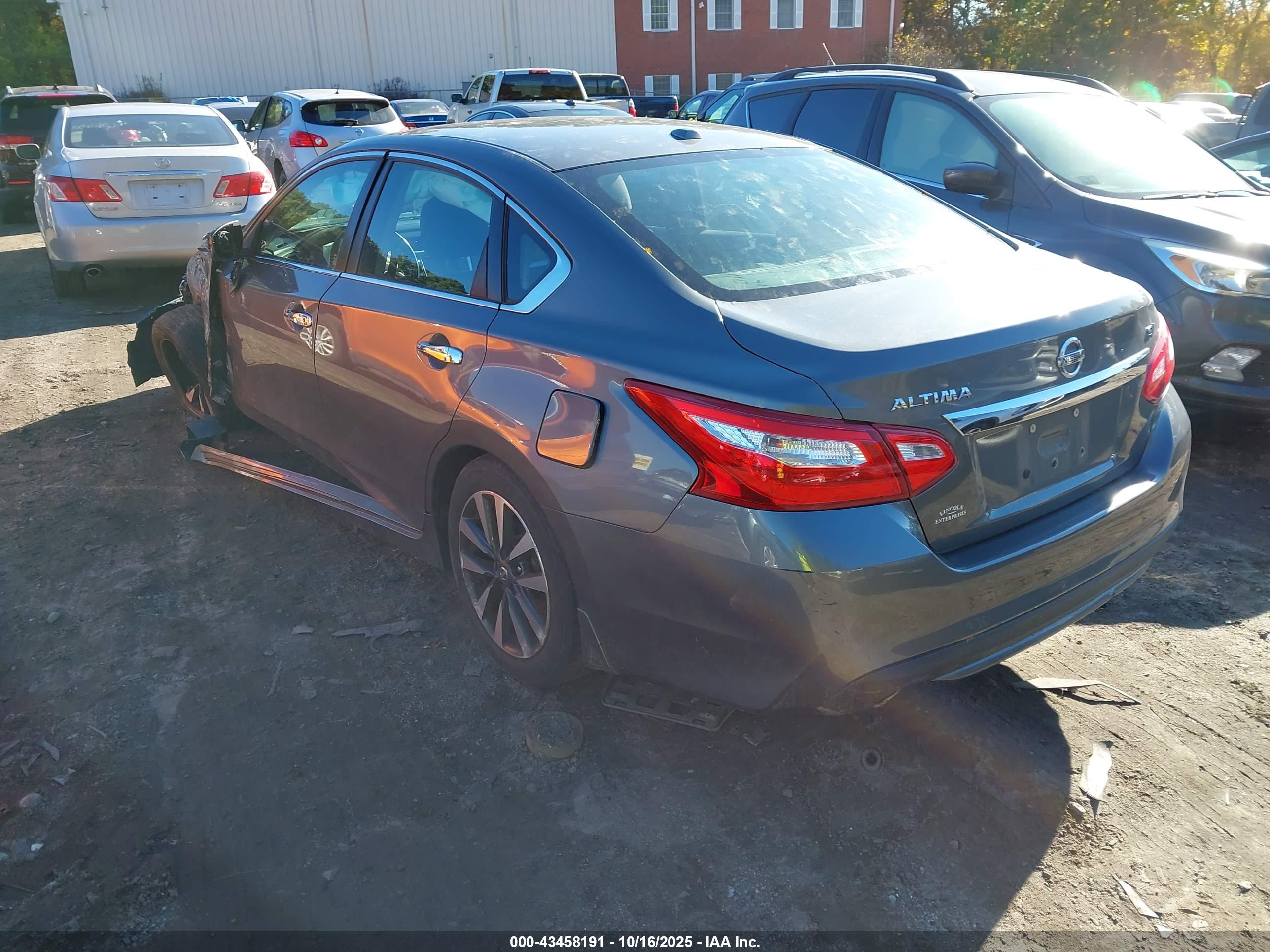 NISSAN ALTIMA image 3