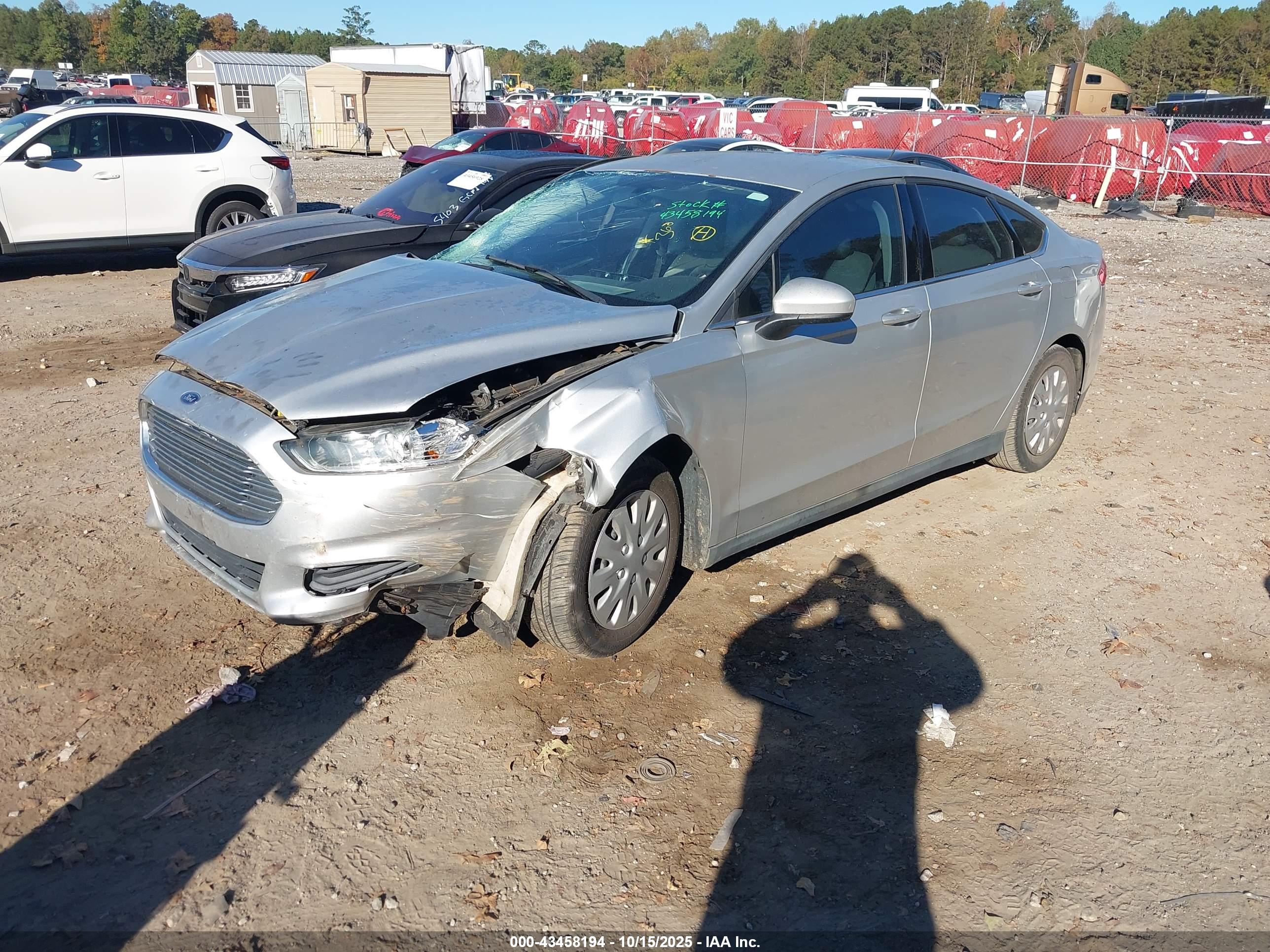 FORD FUSION image 2