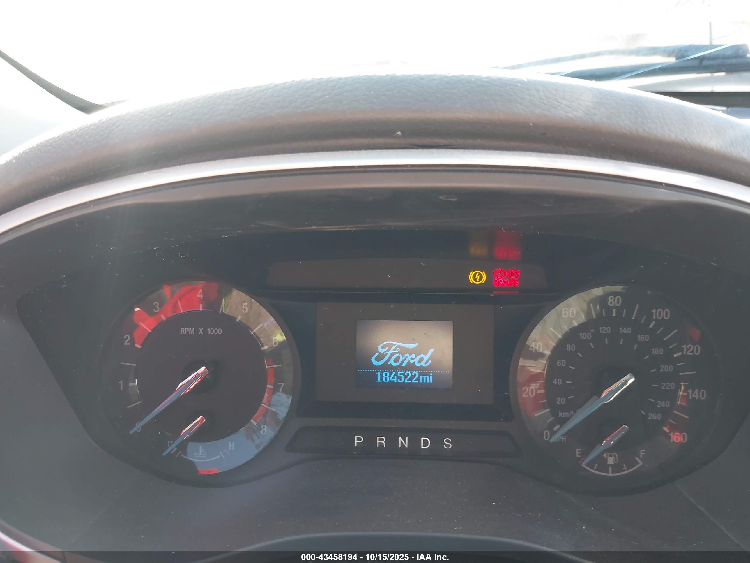 FORD FUSION image 7