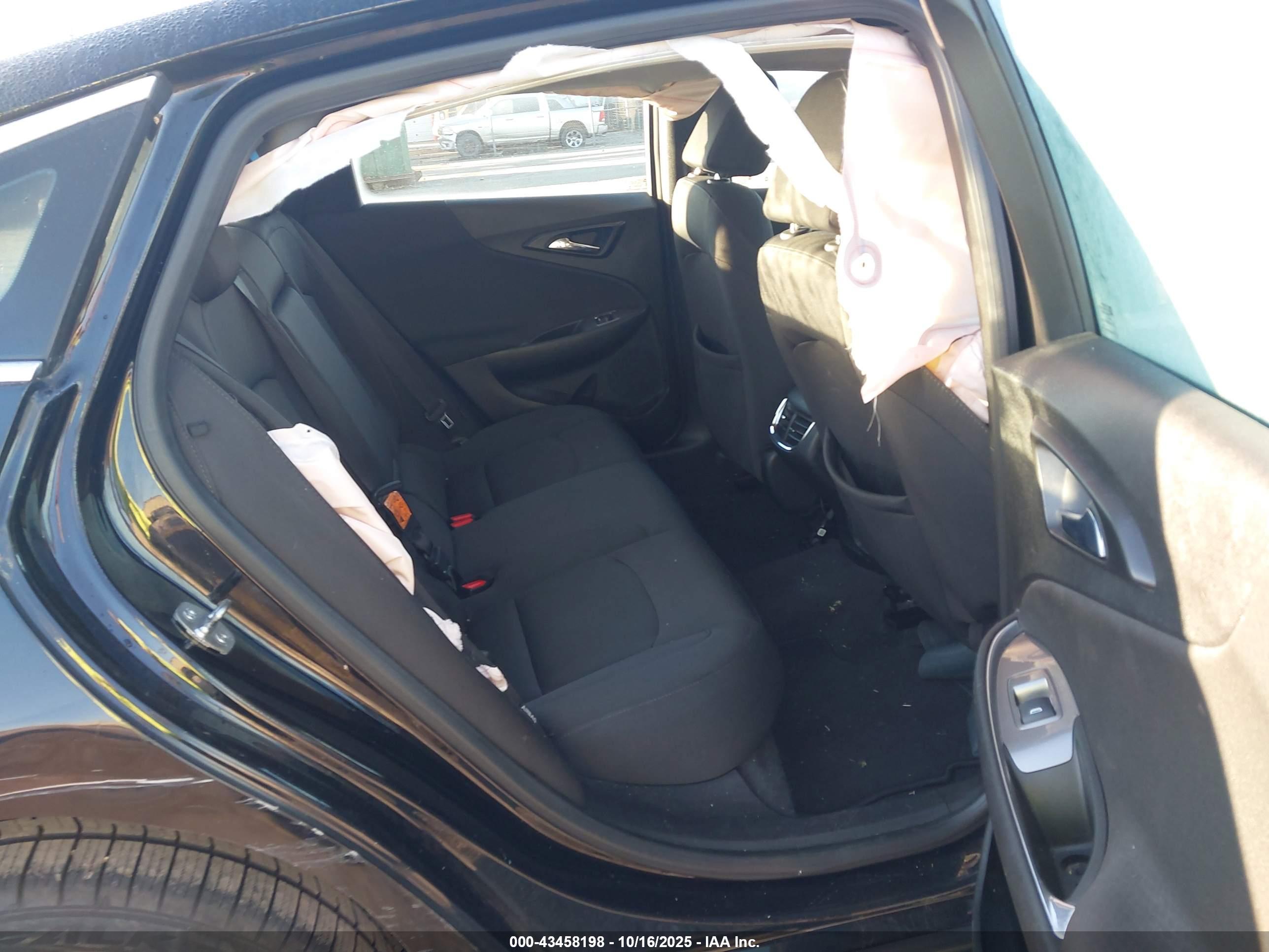 CHEVROLET MALIBU image 8