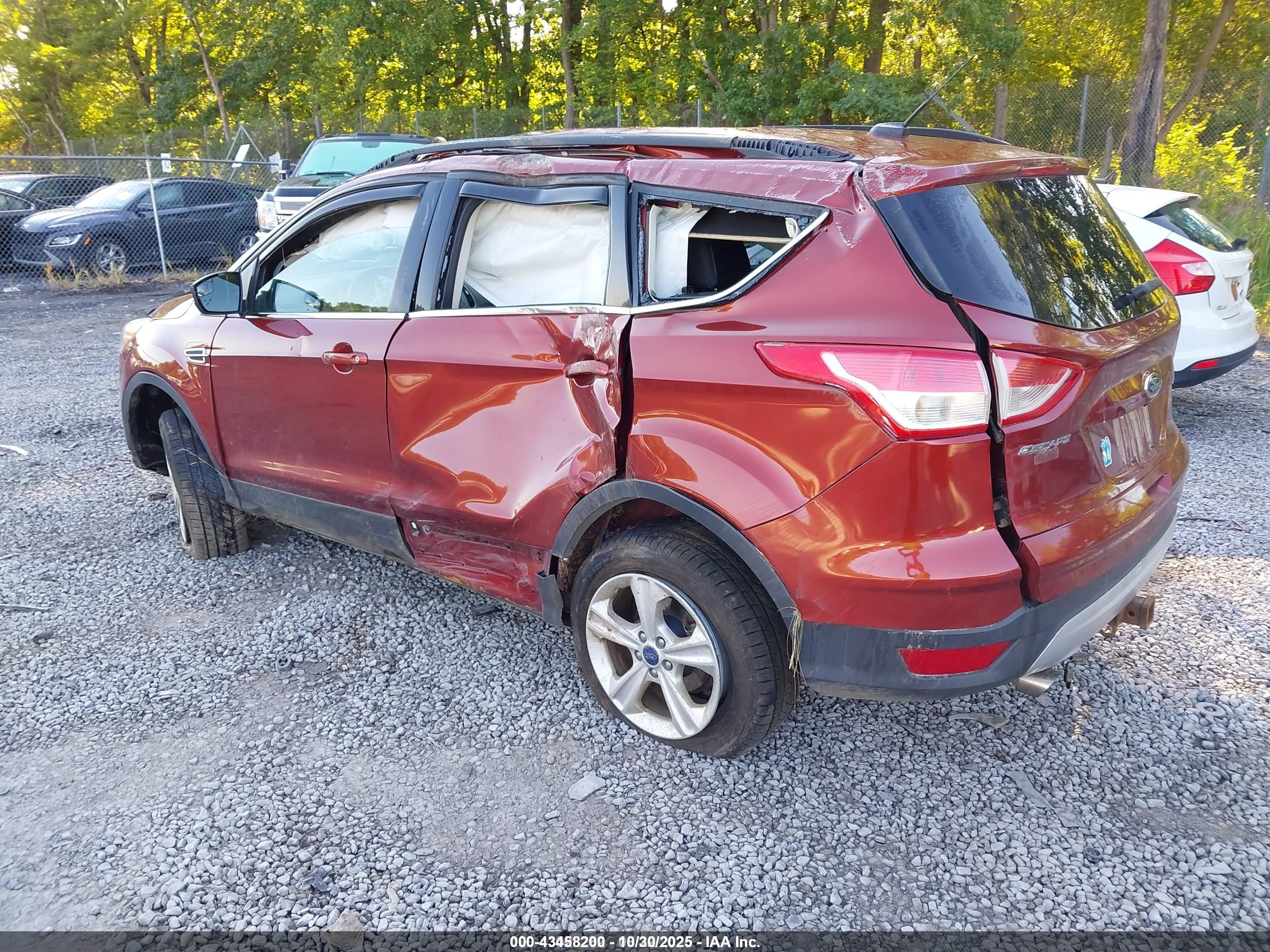 FORD ESCAPE image 3
