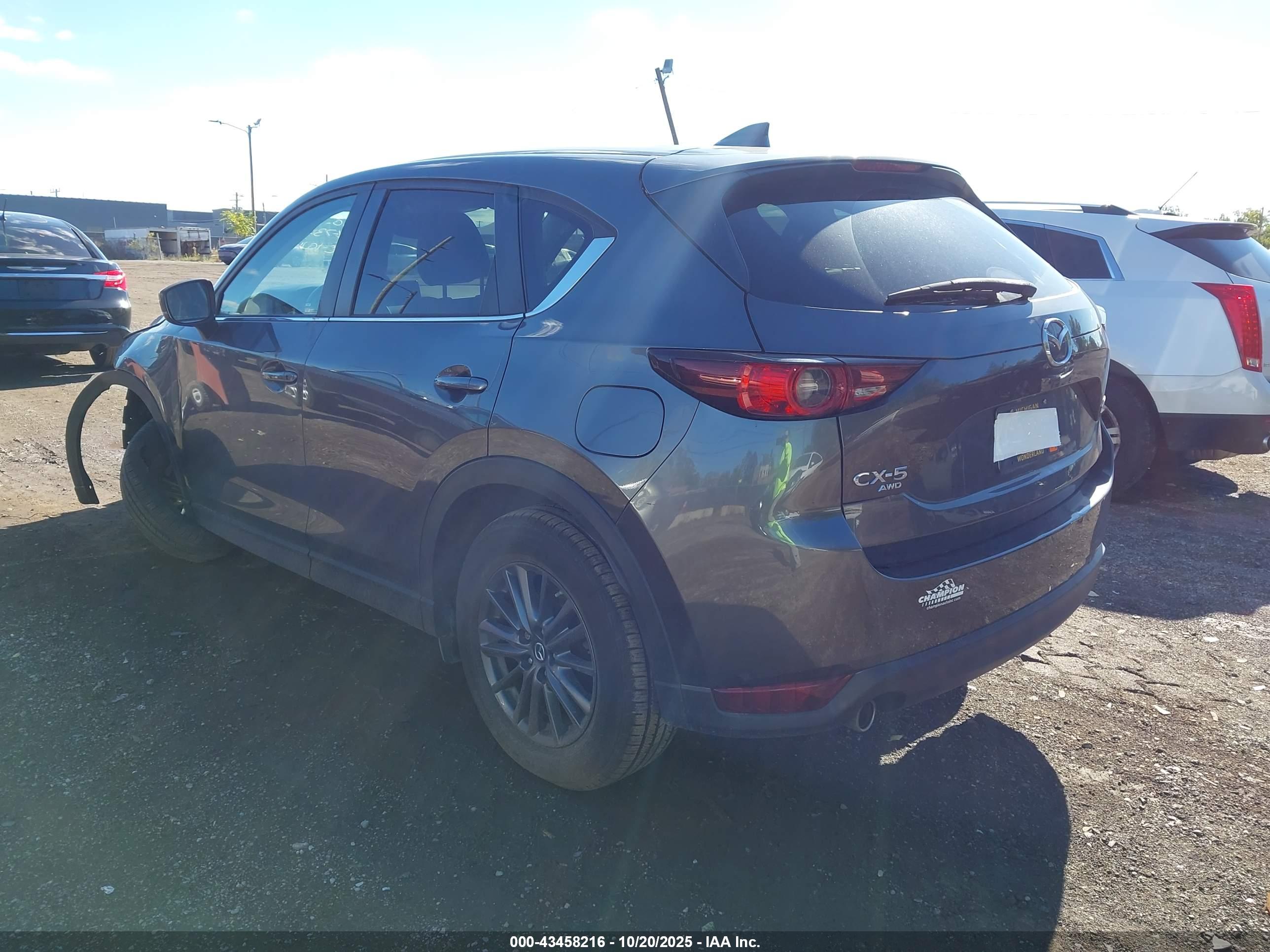 MAZDA CX-5 image 3