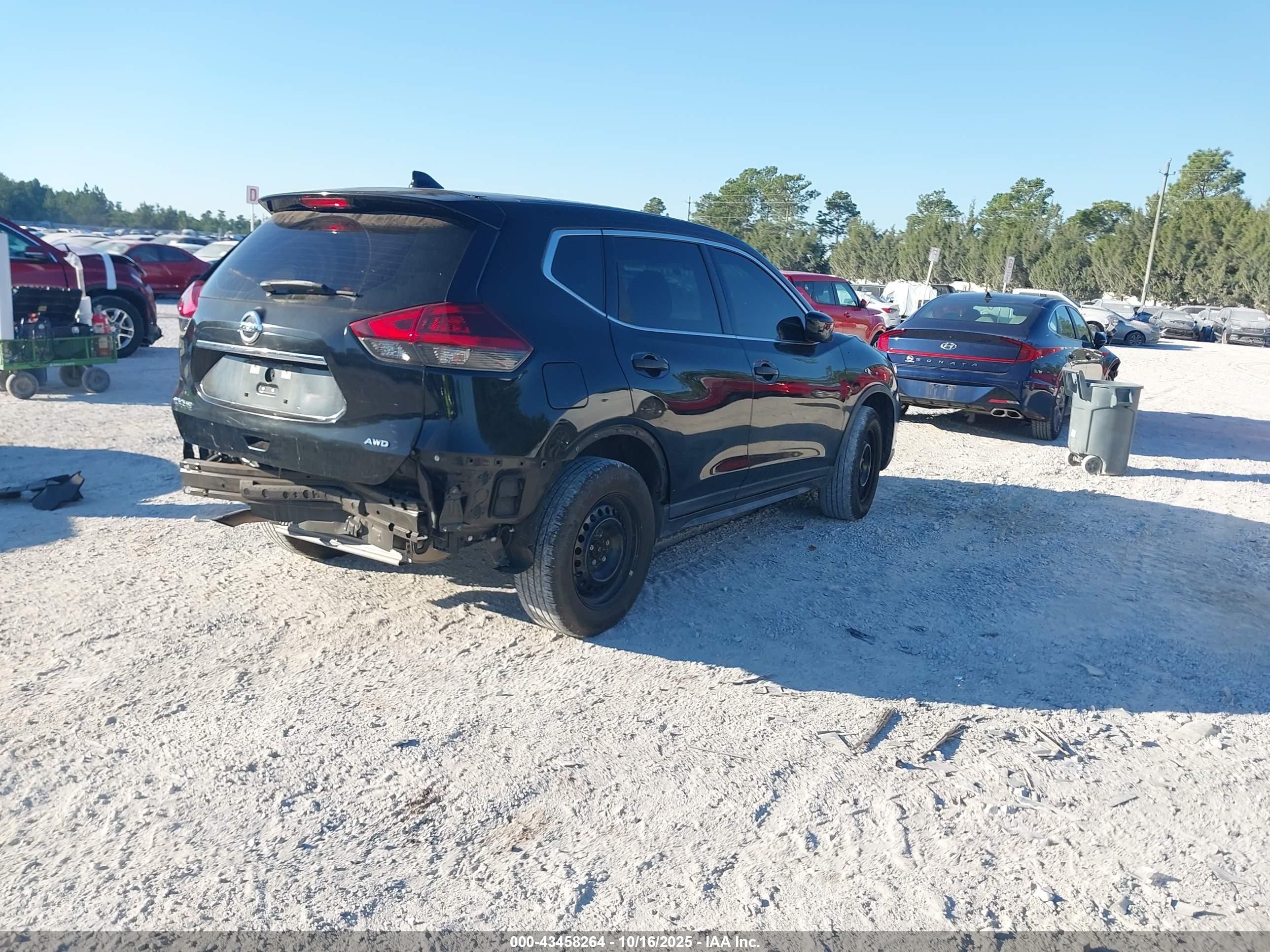NISSAN ROGUE image 4