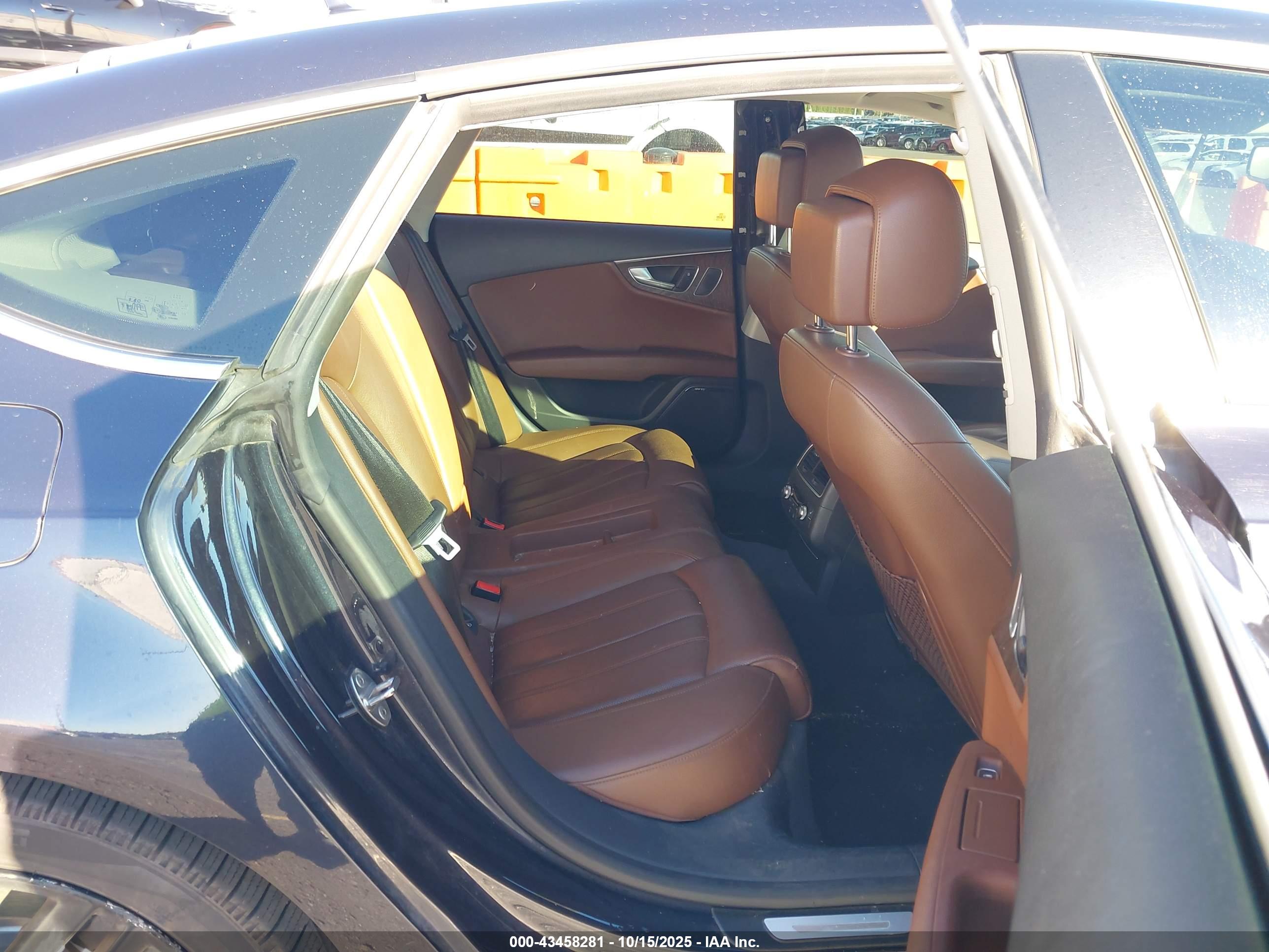 AUDI A7 image 8