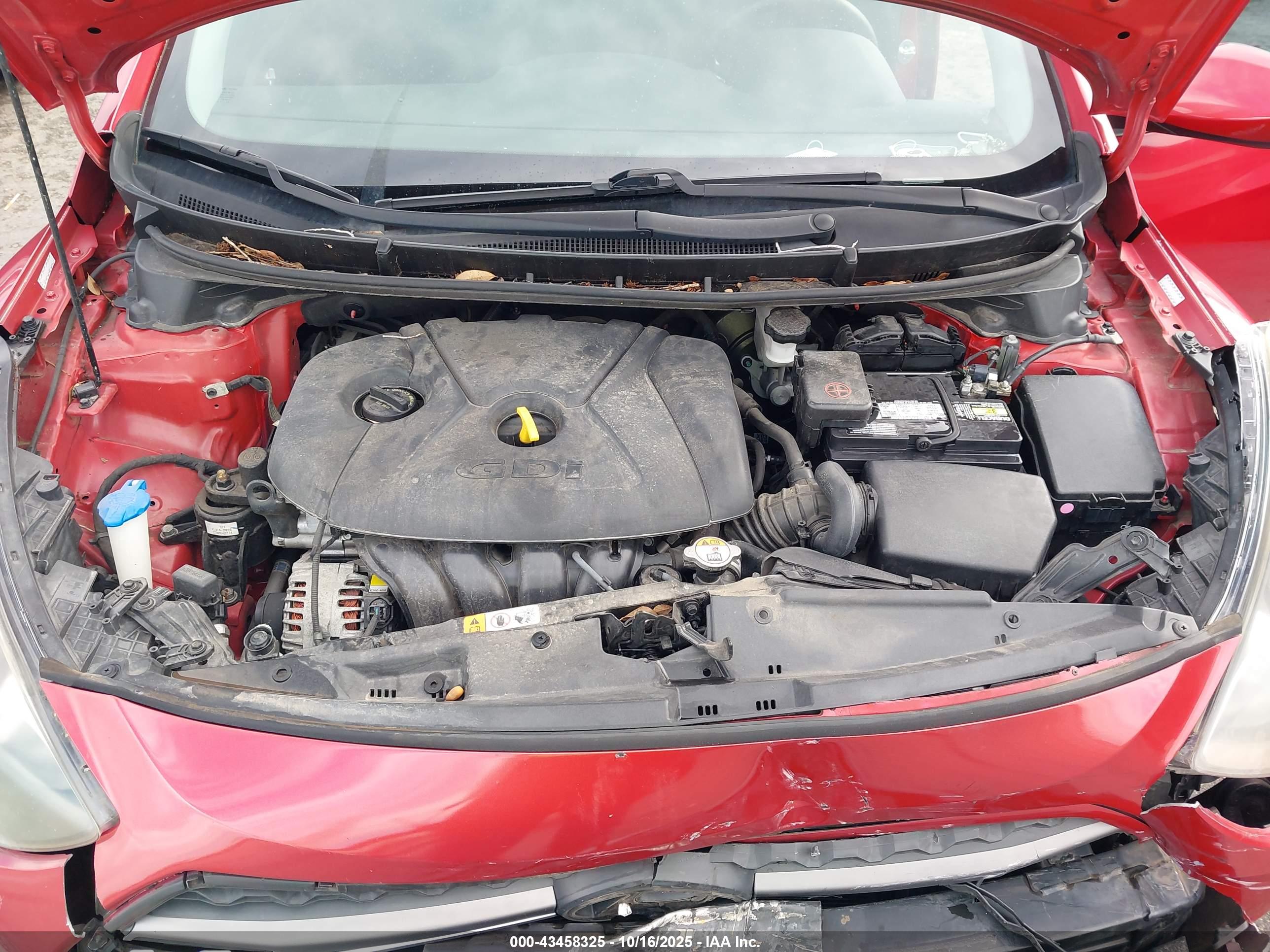 HYUNDAI ELANTRA image 10
