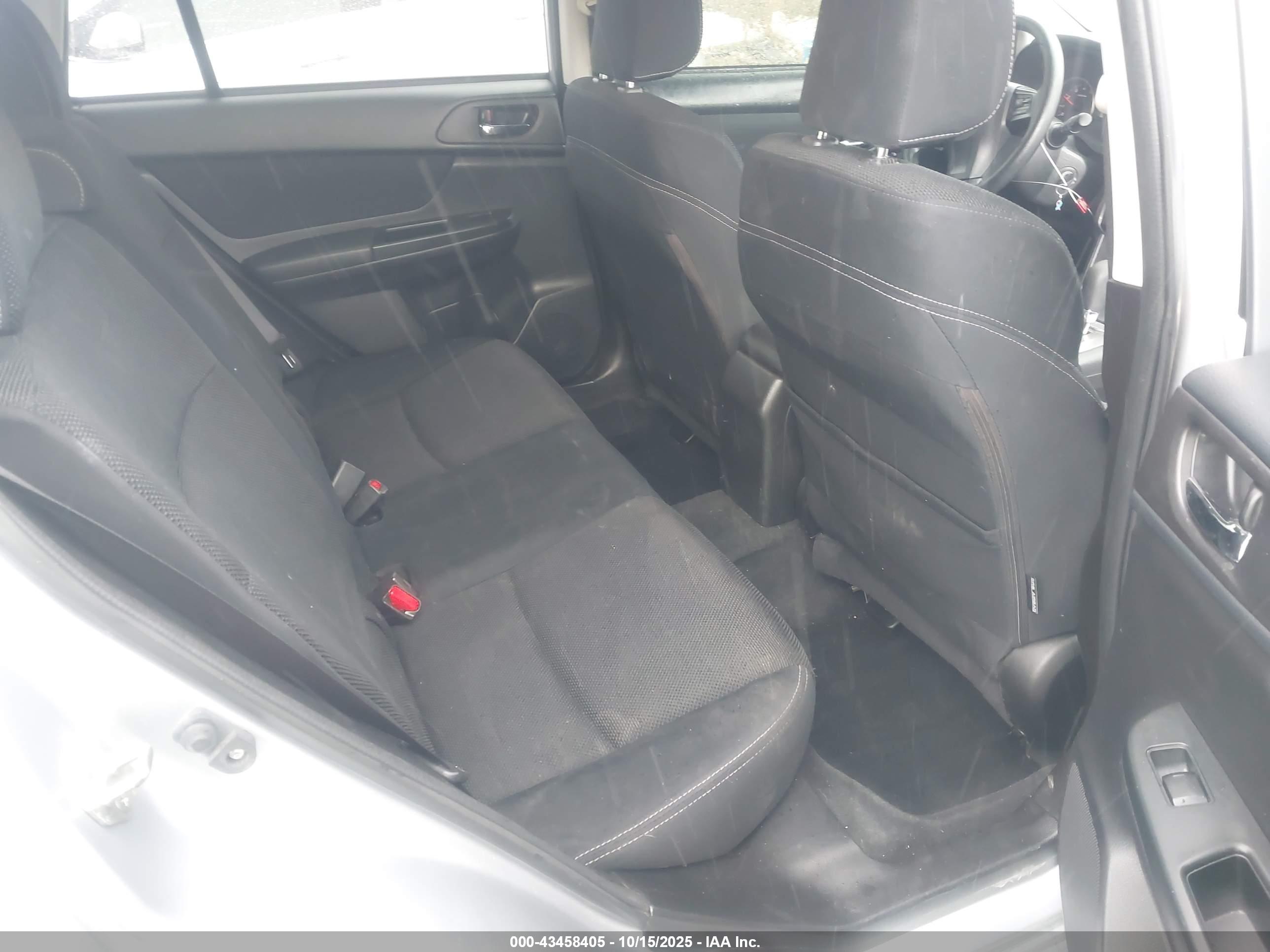 SUBARU XV image 8