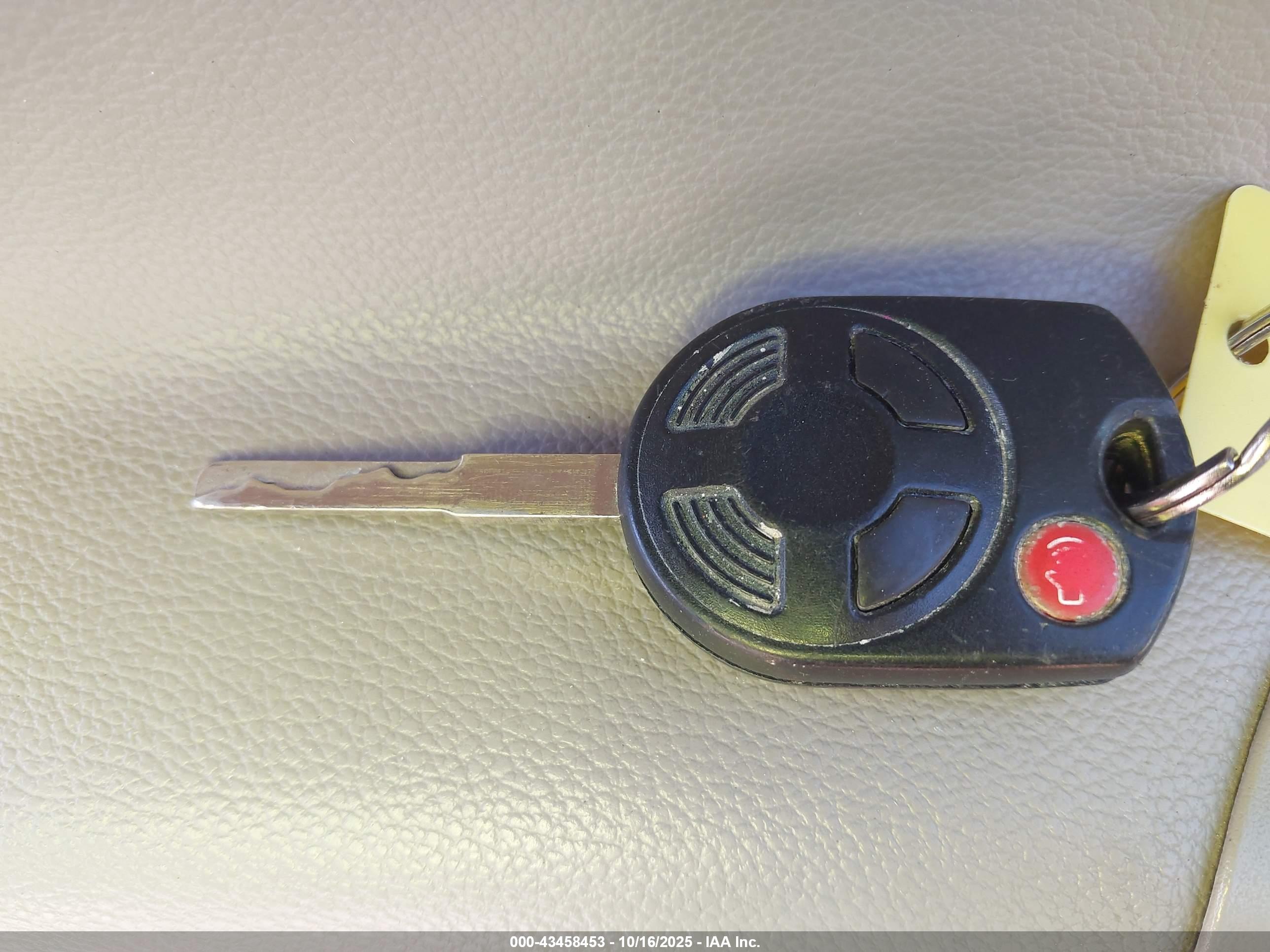 FORD ESCAPE image 11