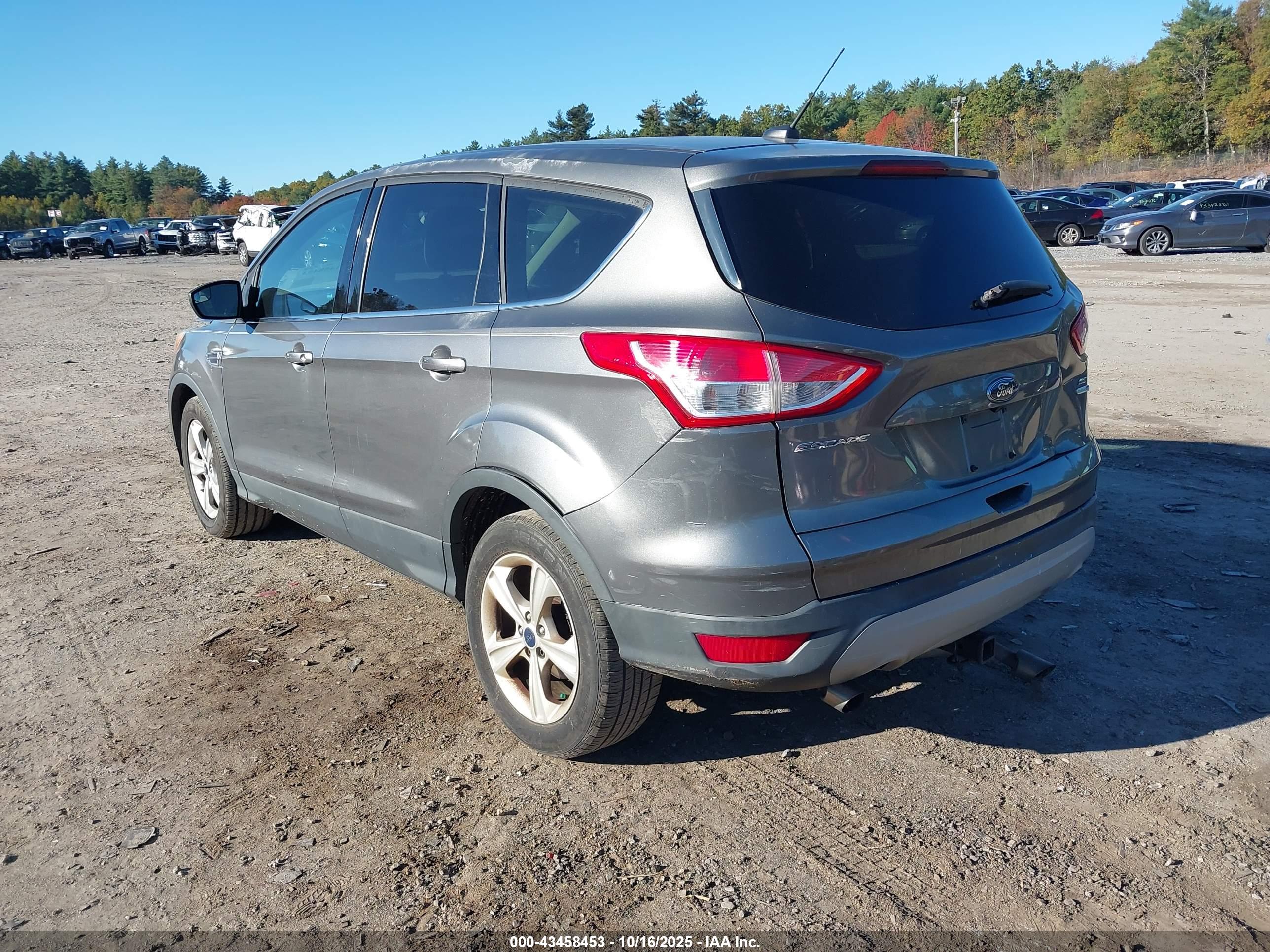 FORD ESCAPE image 3