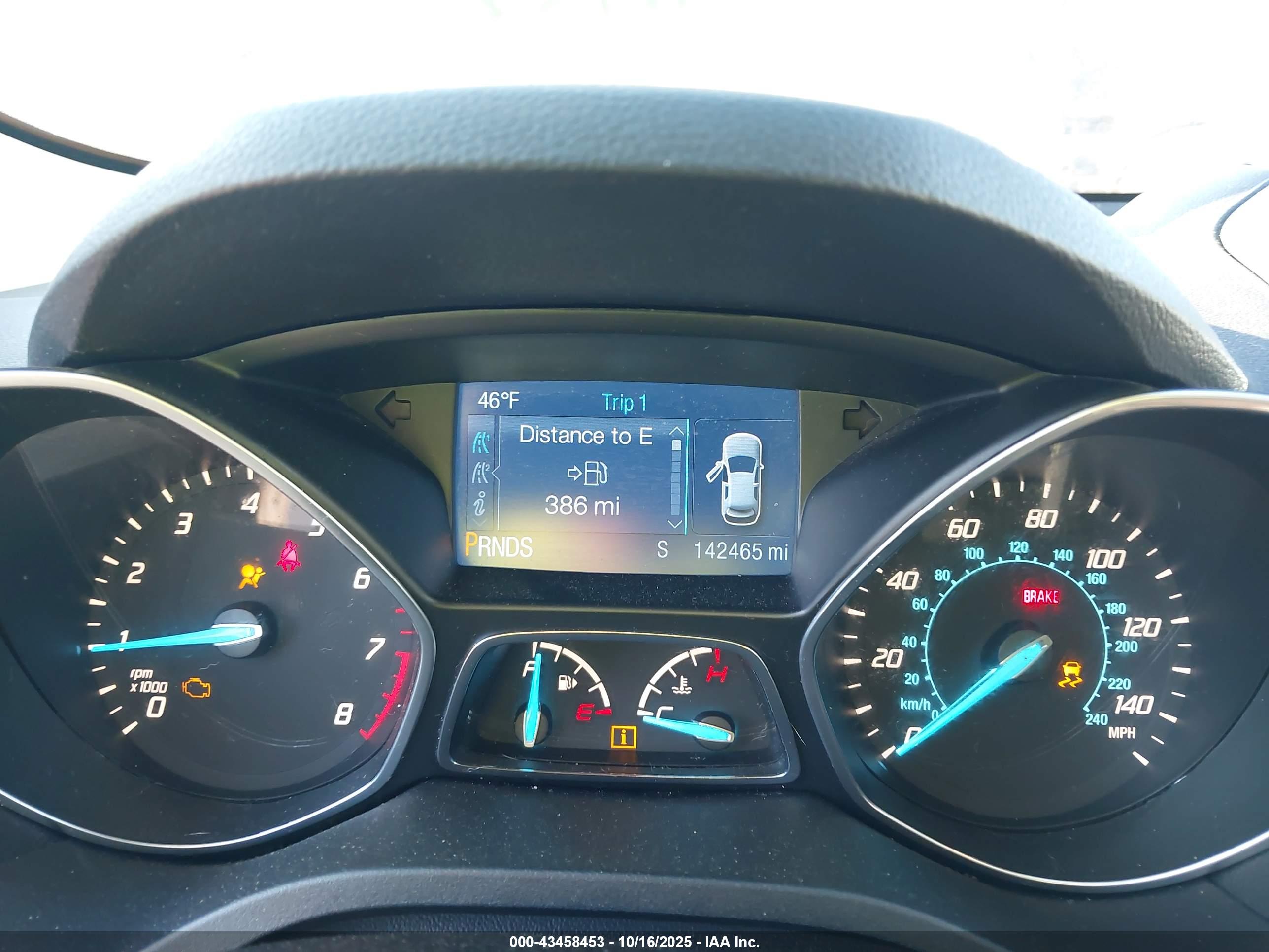 FORD ESCAPE image 7