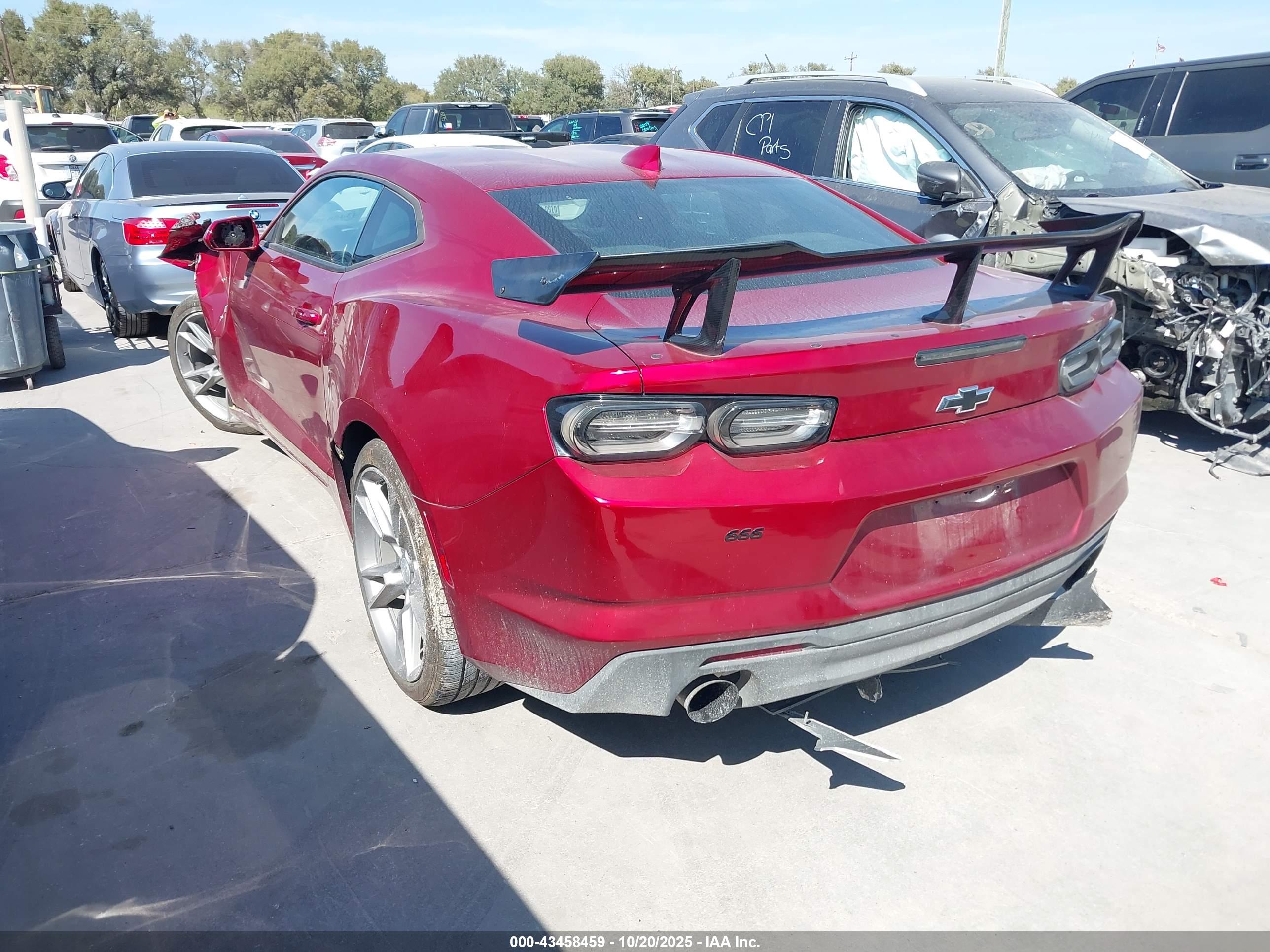 CHEVROLET CAMARO image 3