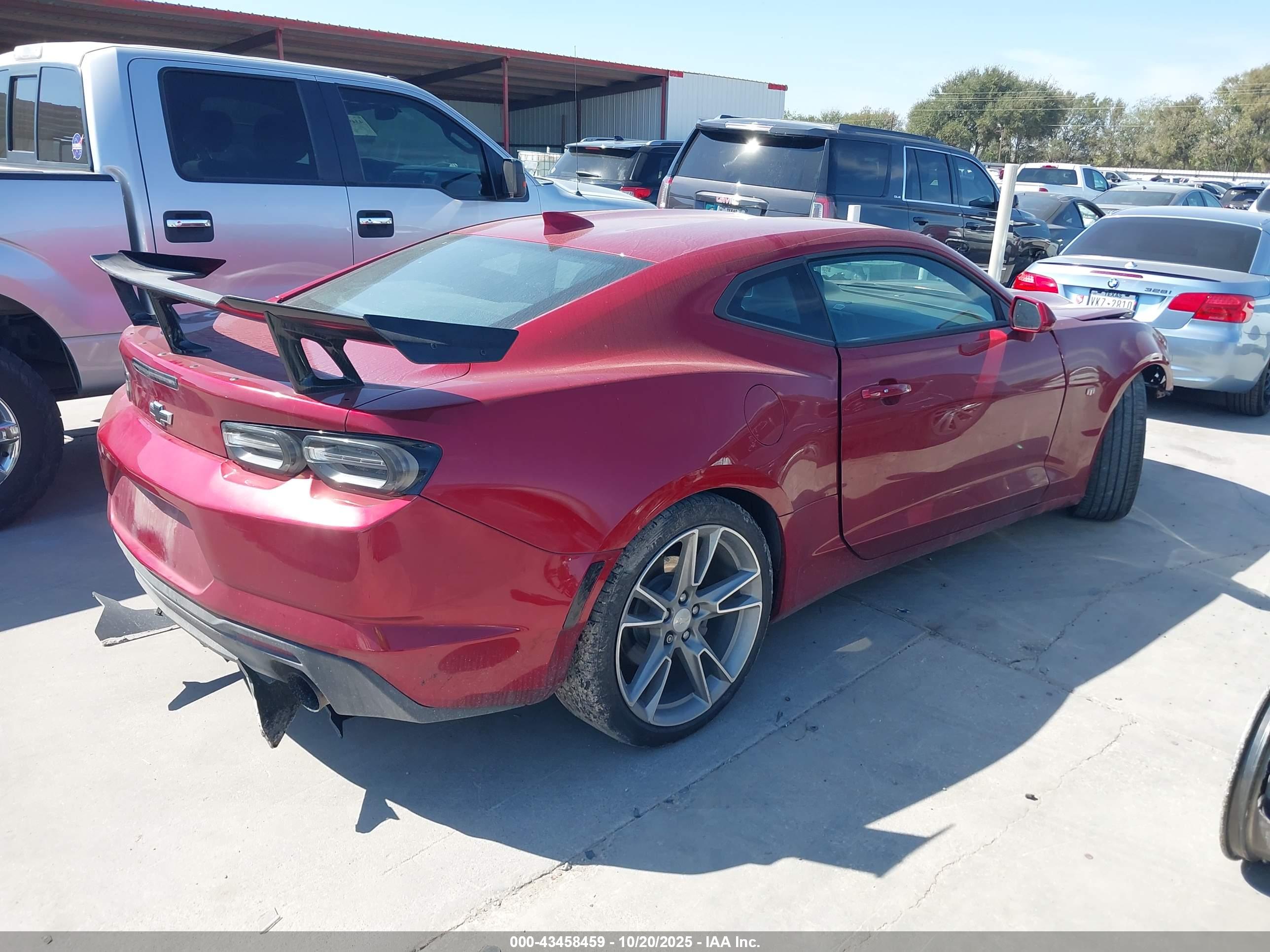 CHEVROLET CAMARO image 4