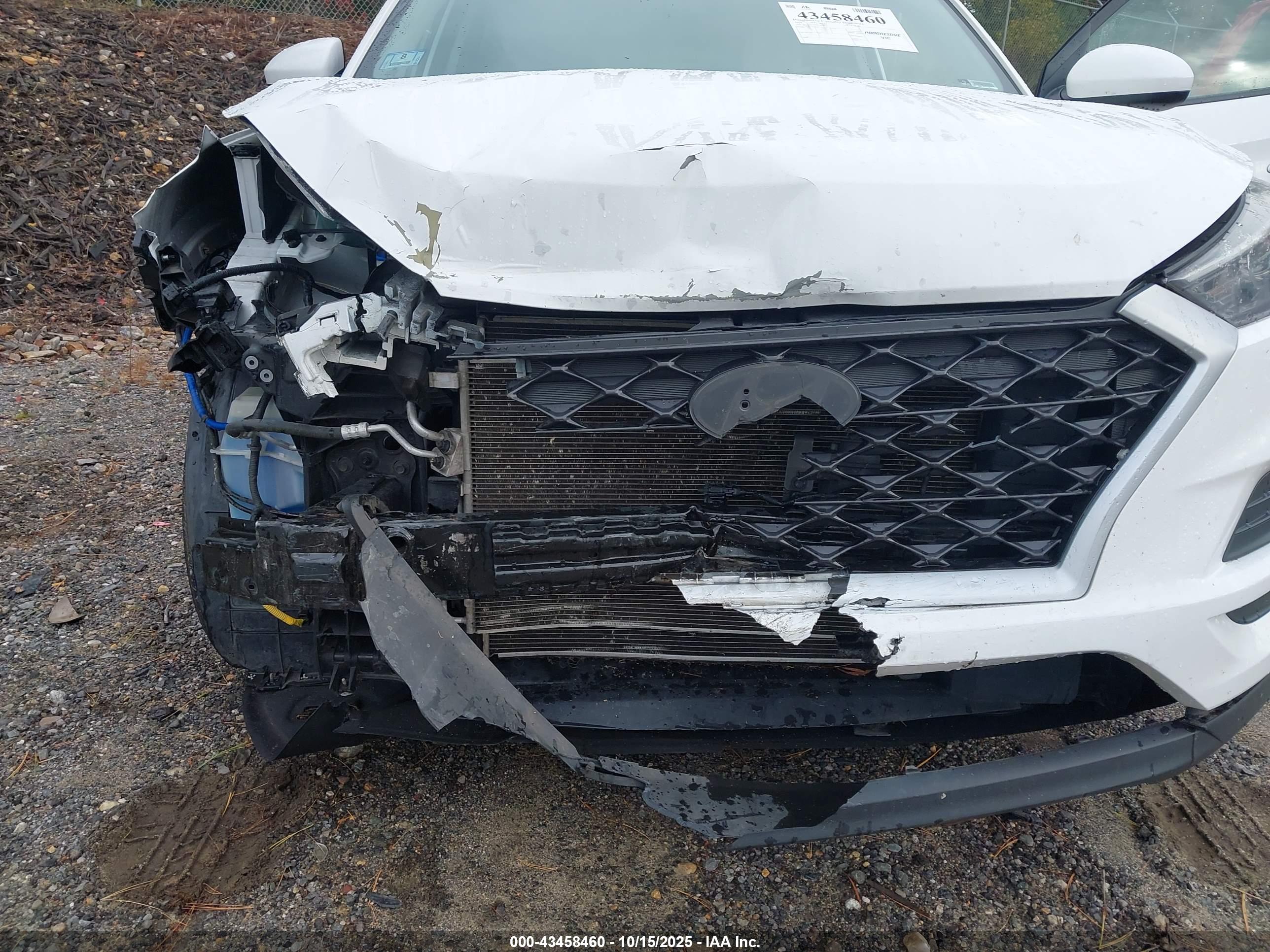 HYUNDAI TUCSON image 6
