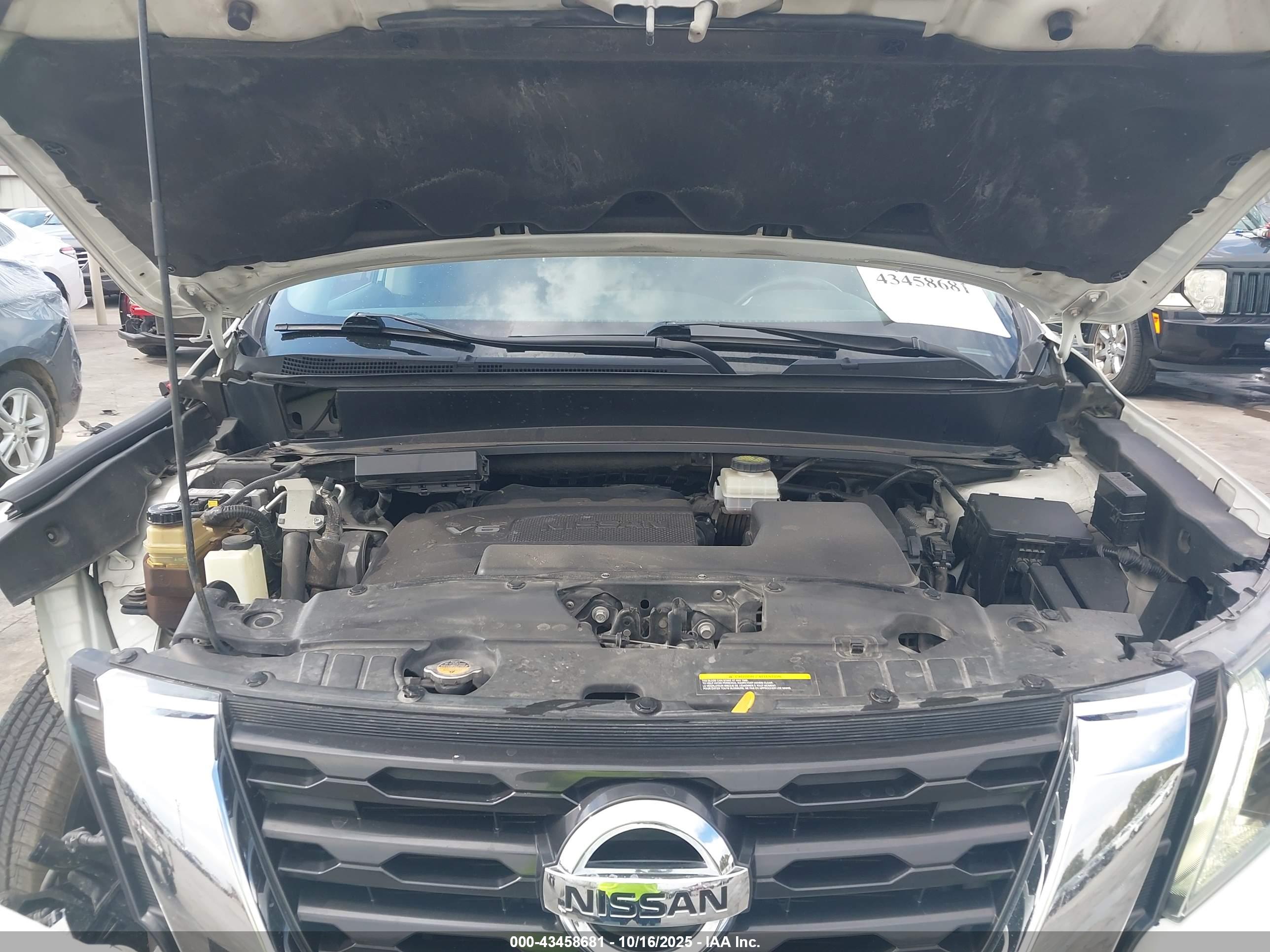 NISSAN PATHFINDER image 10