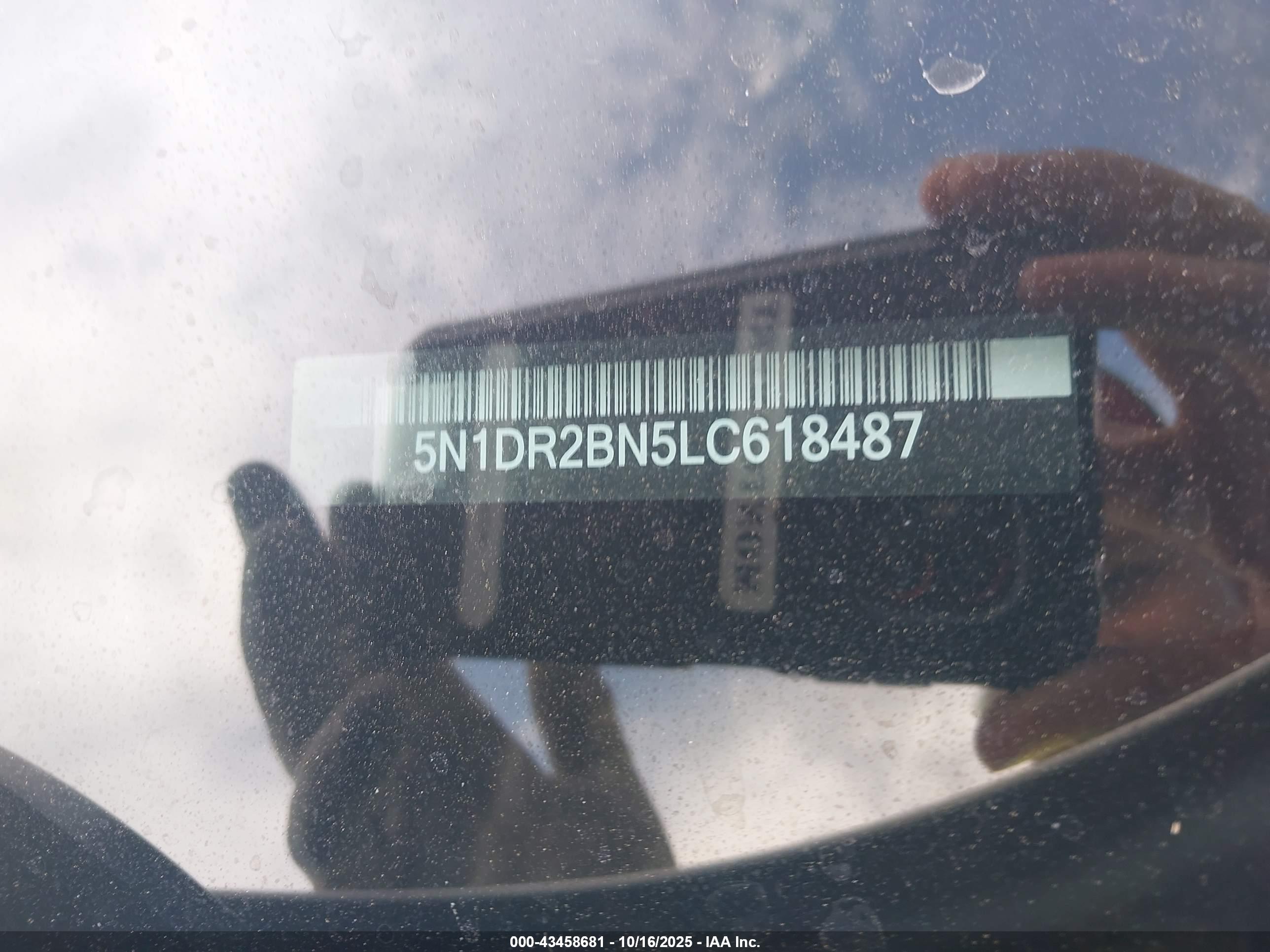 NISSAN PATHFINDER image 9
