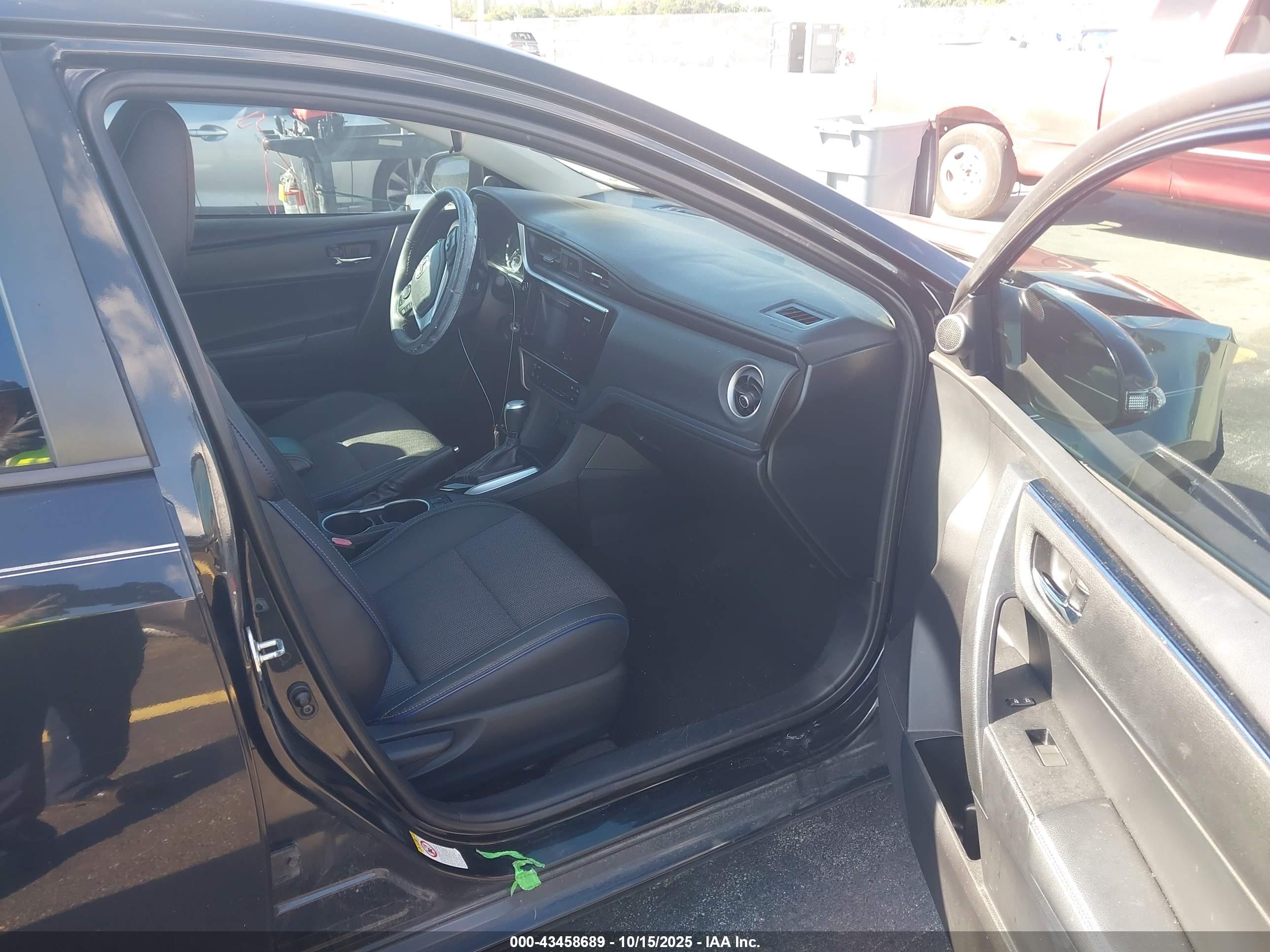 TOYOTA COROLLA image 5