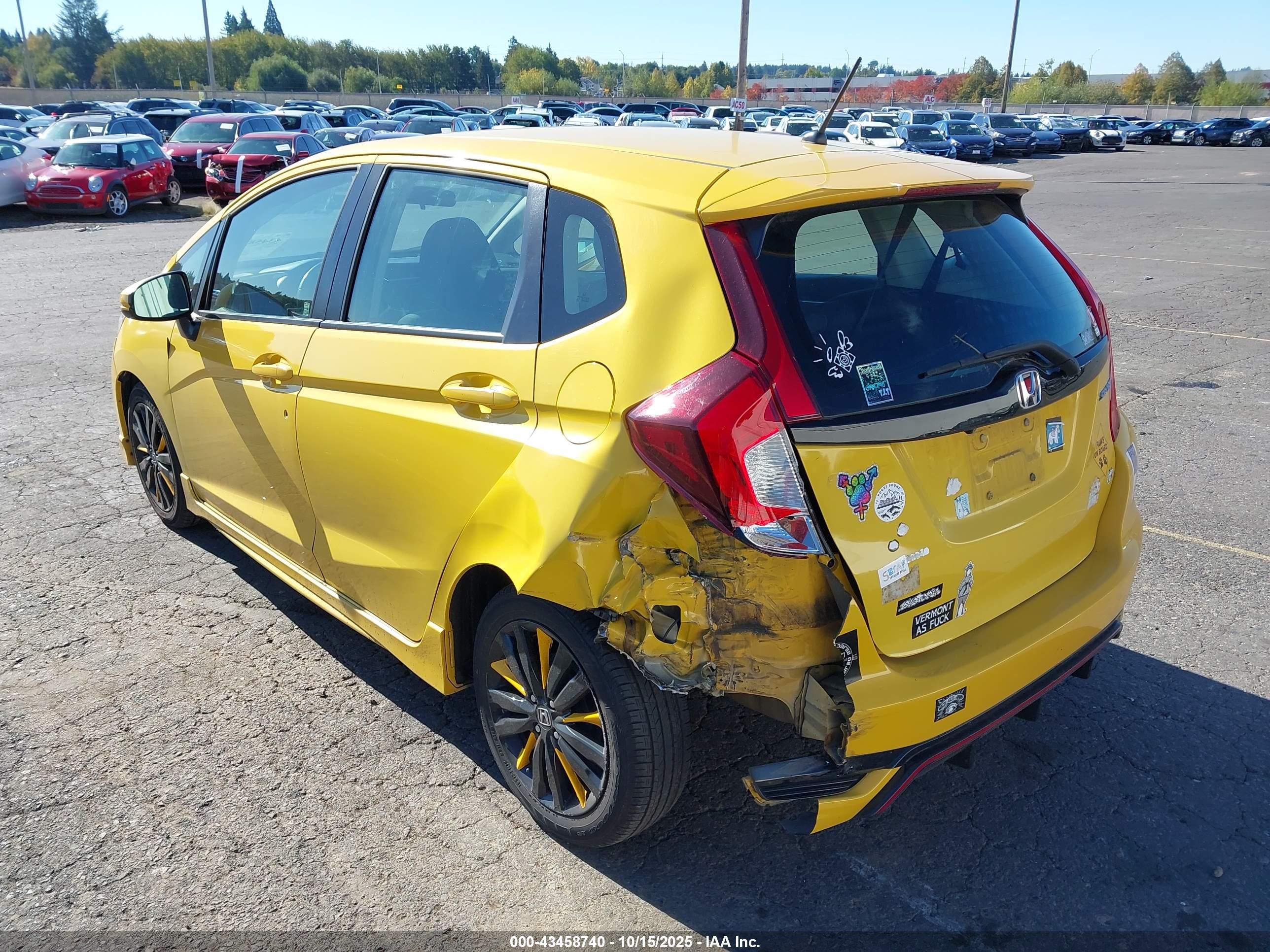 HONDA FIT image 6
