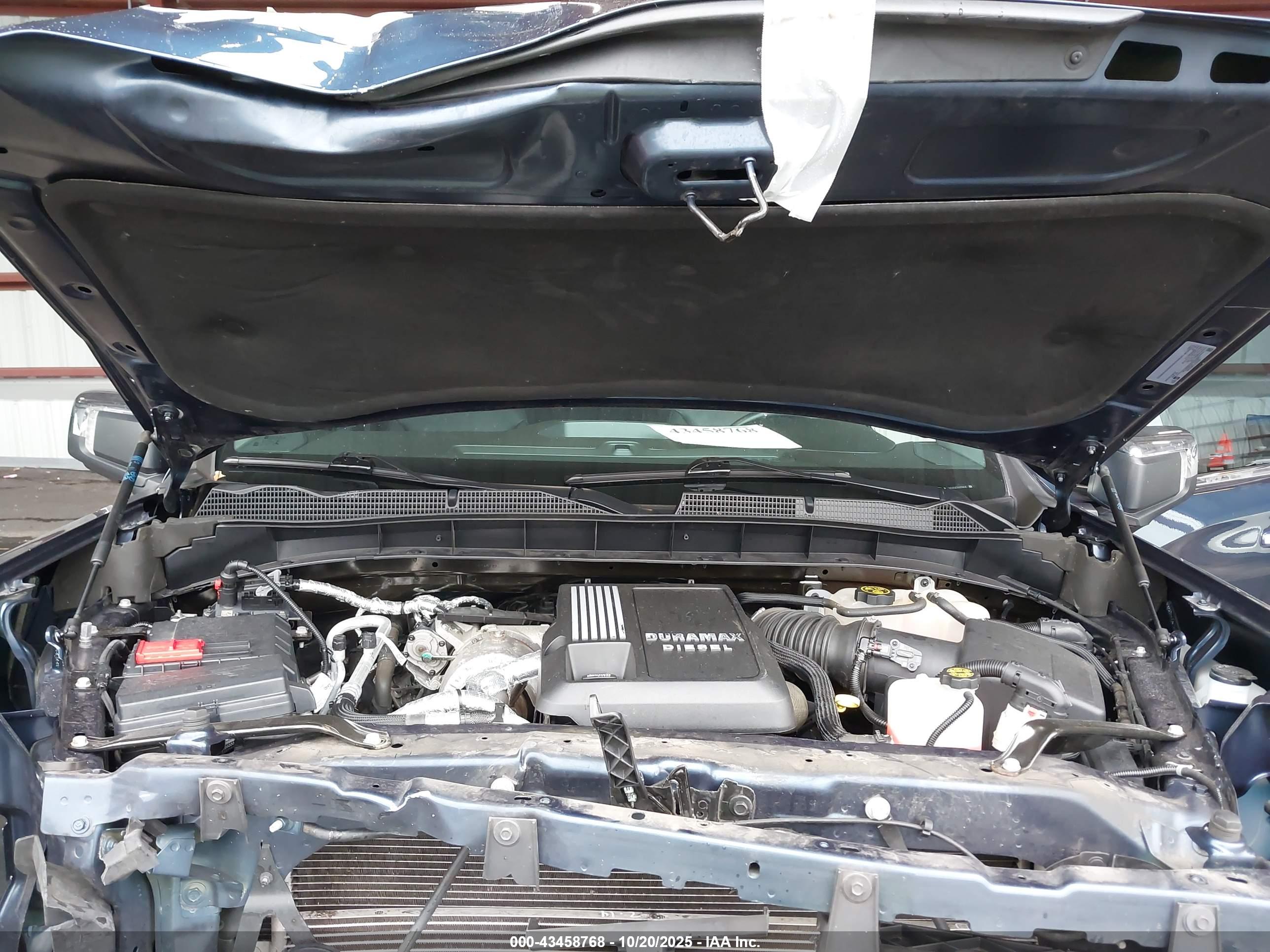 GMC SIERRA image 10
