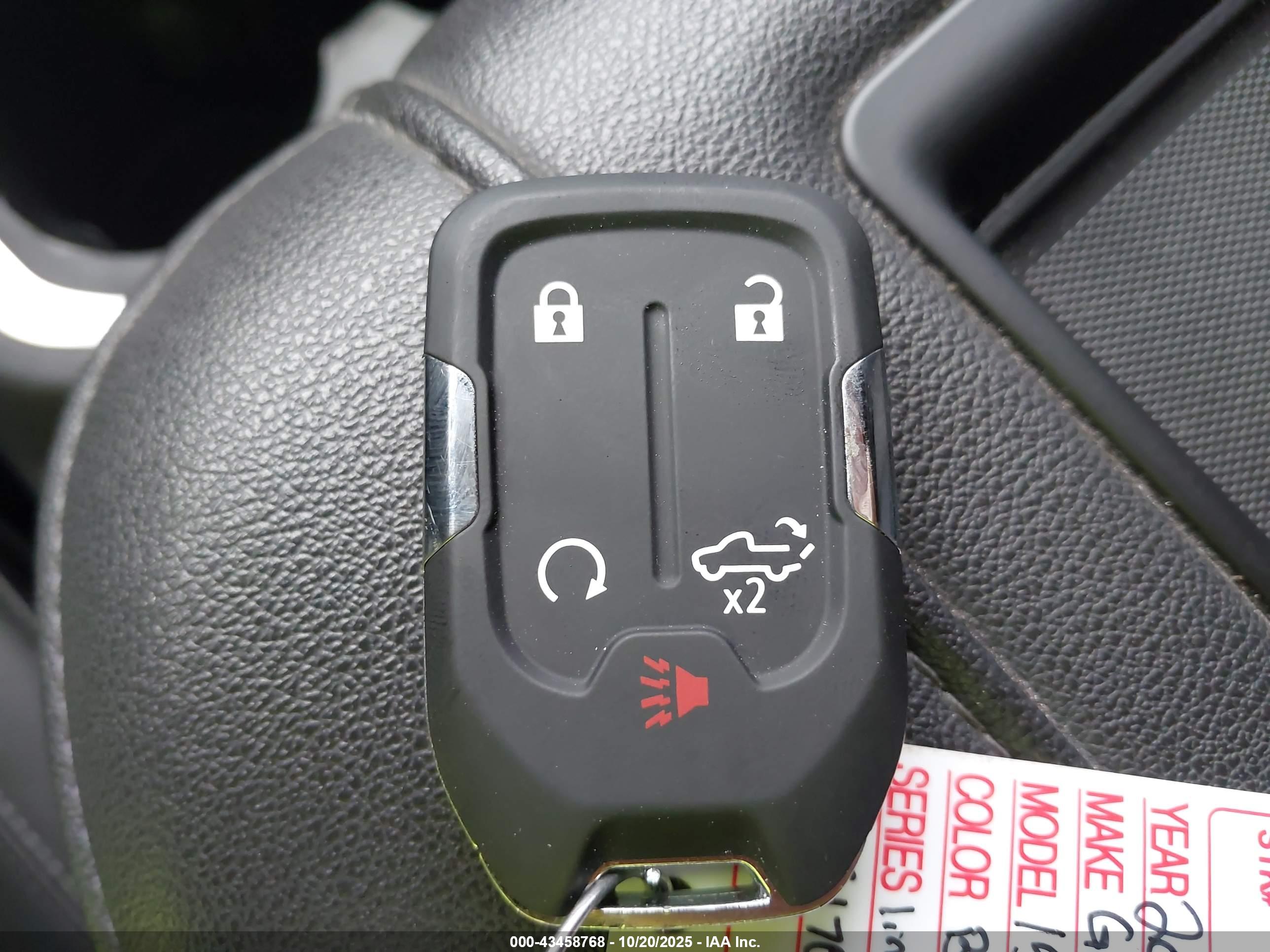 GMC SIERRA image 11