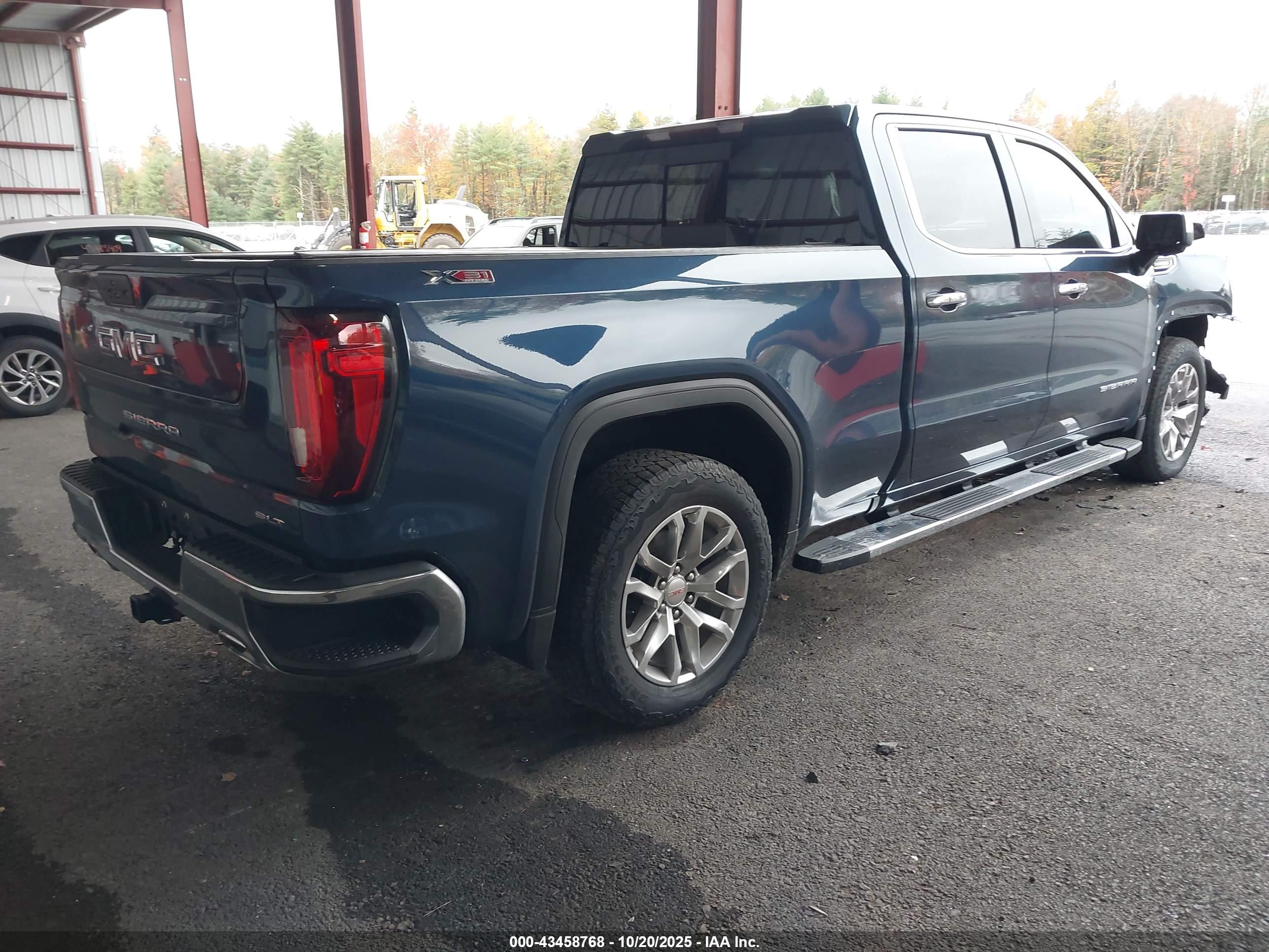 GMC SIERRA image 4