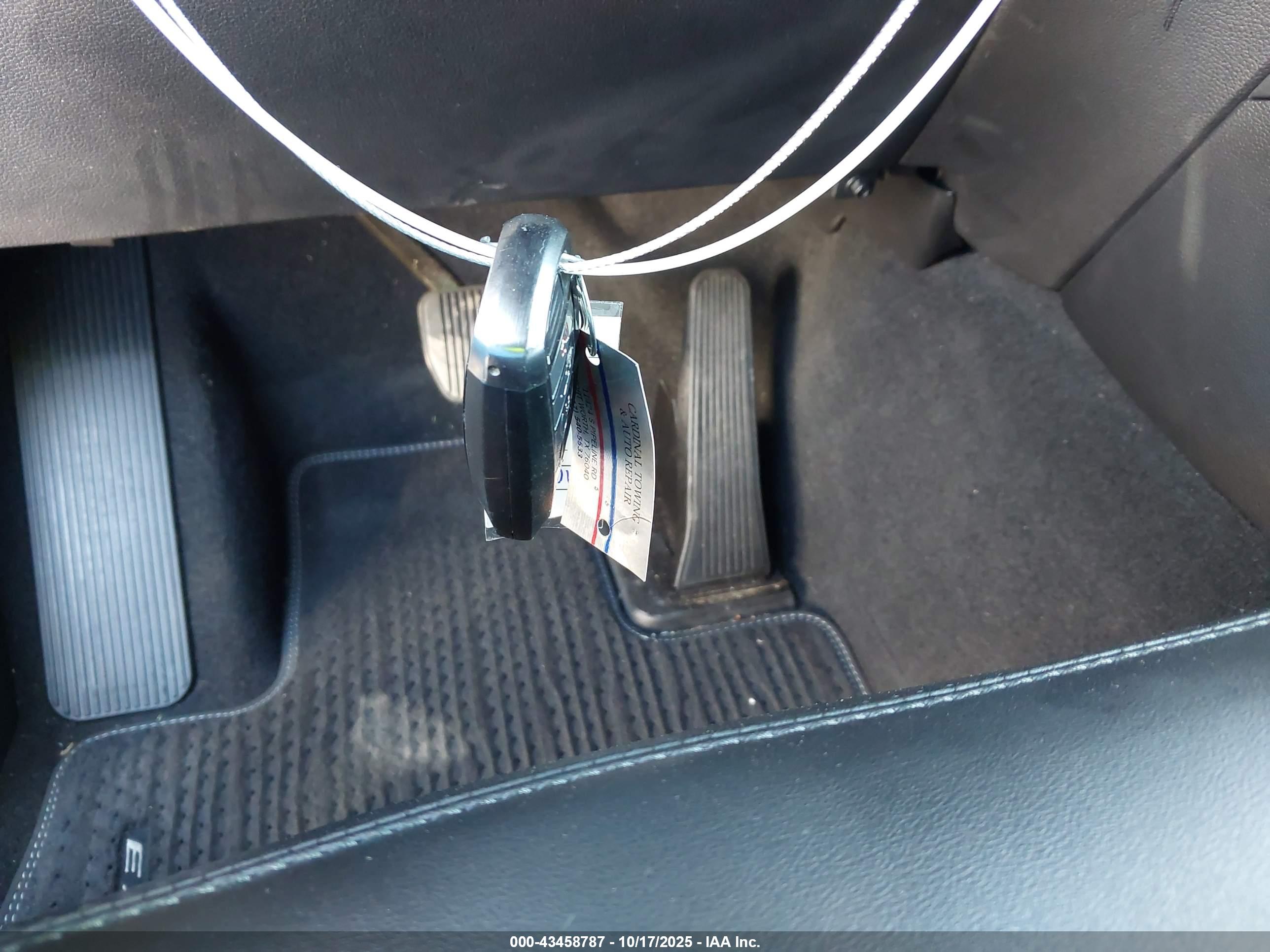 FORD EXPLORER image 11