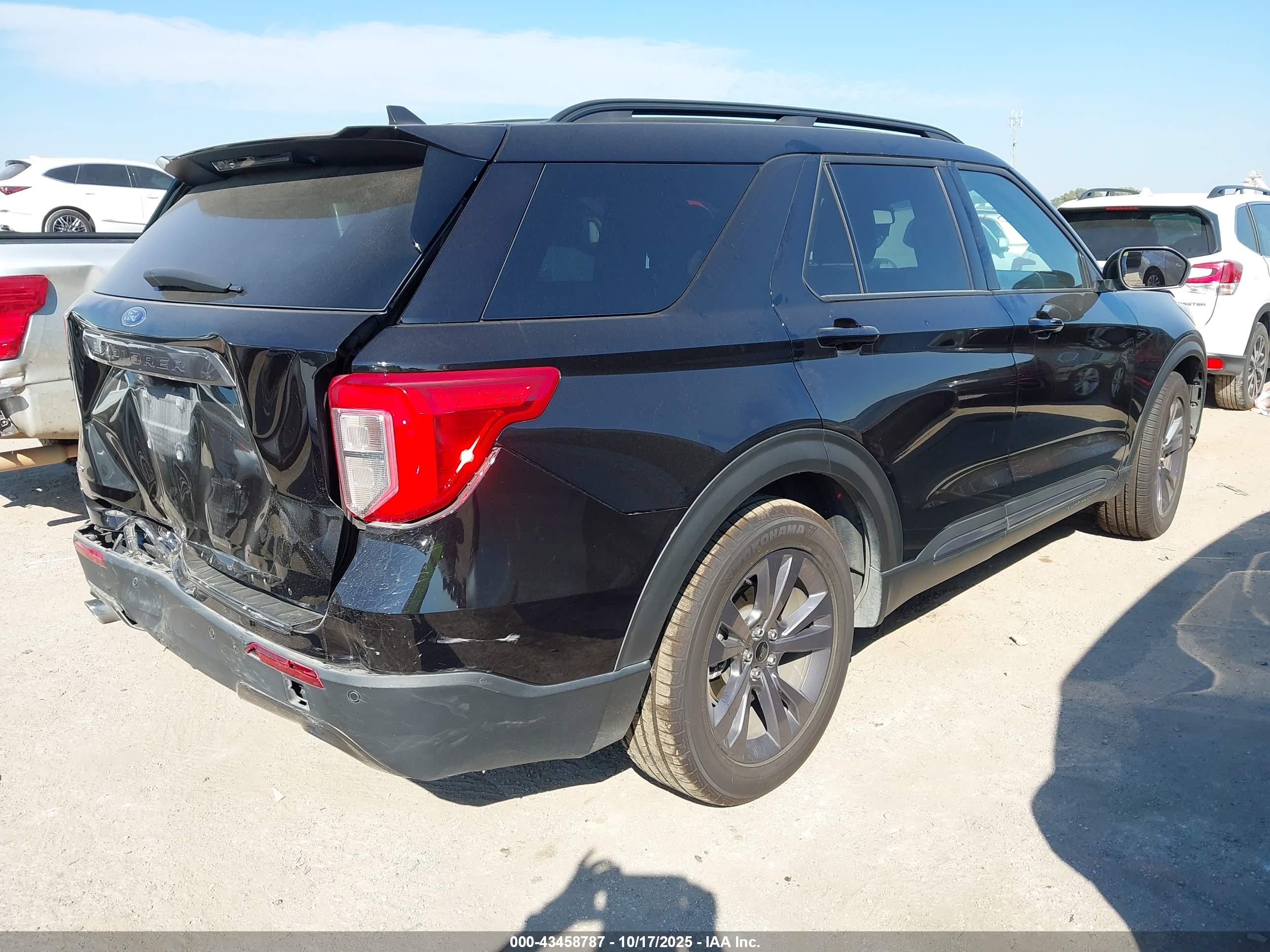 FORD EXPLORER image 4