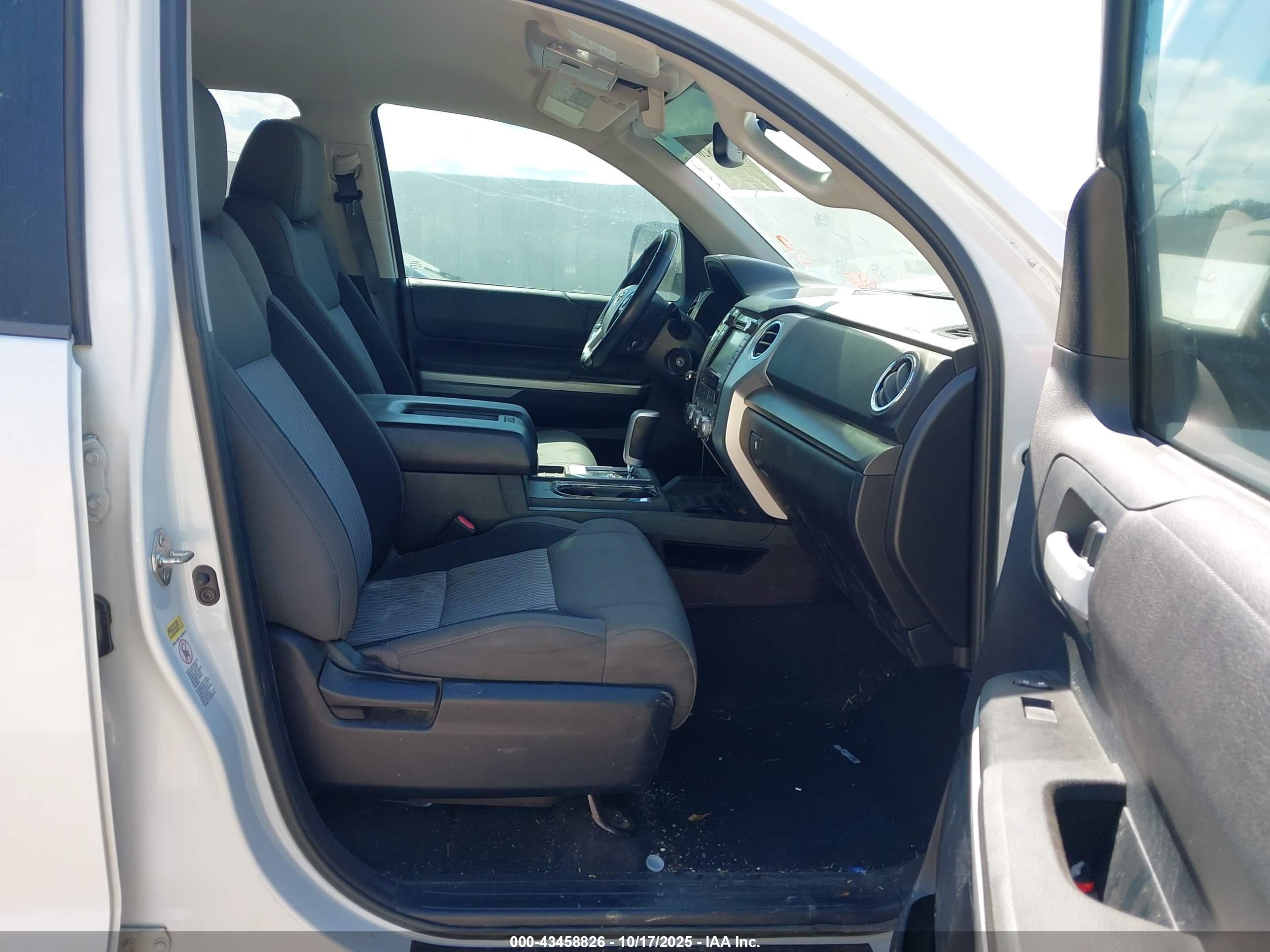 TOYOTA TUNDRA image 5