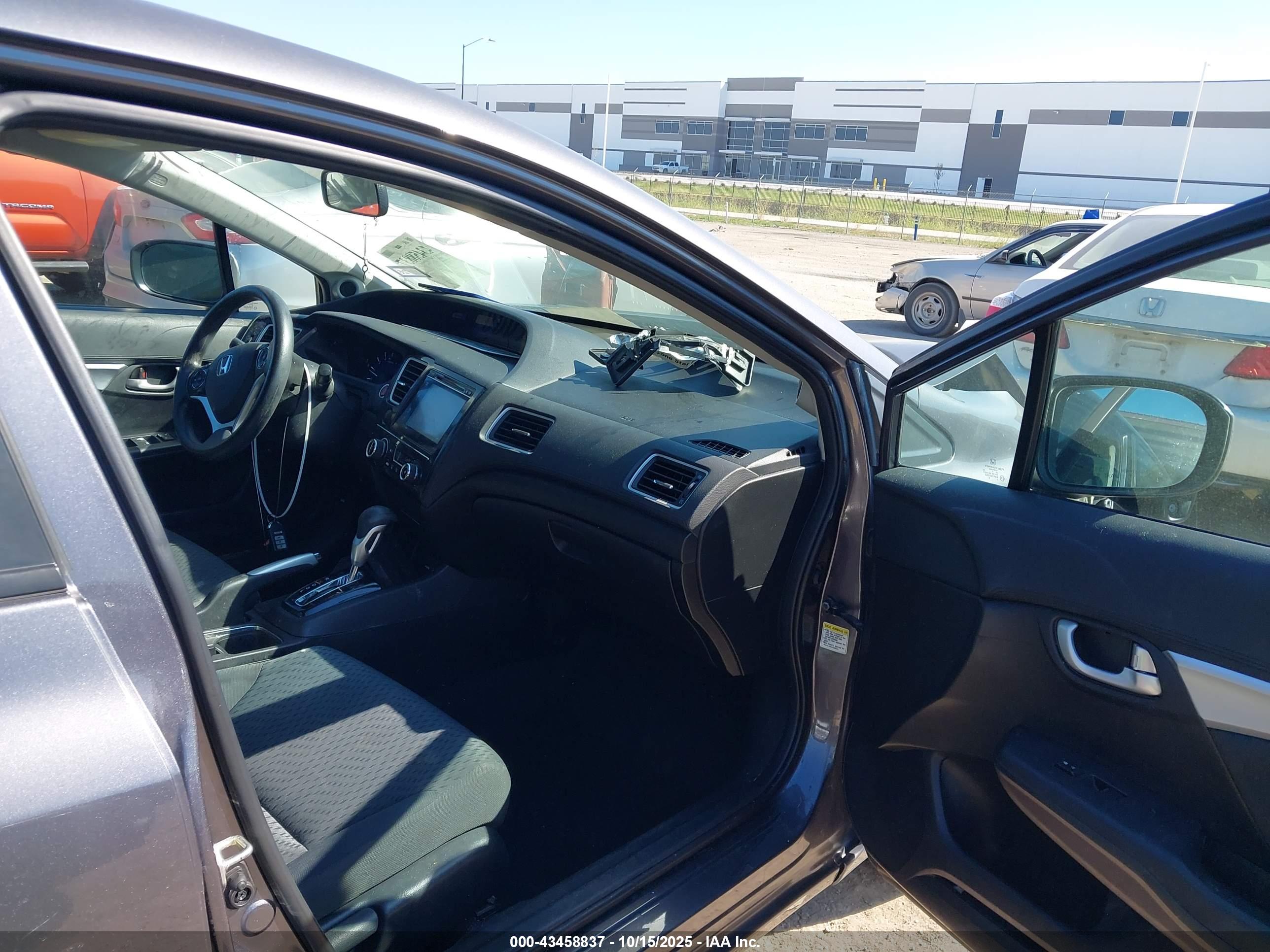 HONDA CIVIC image 5