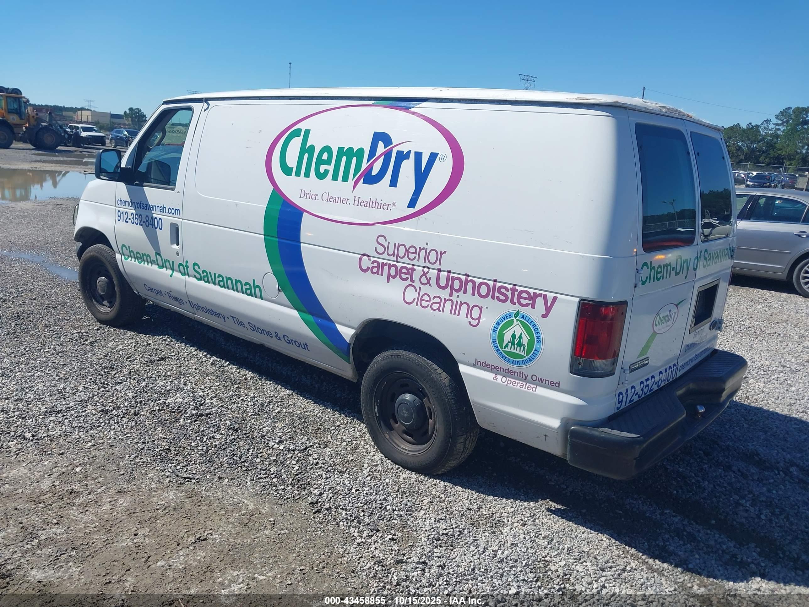 FORD E-150 image 3