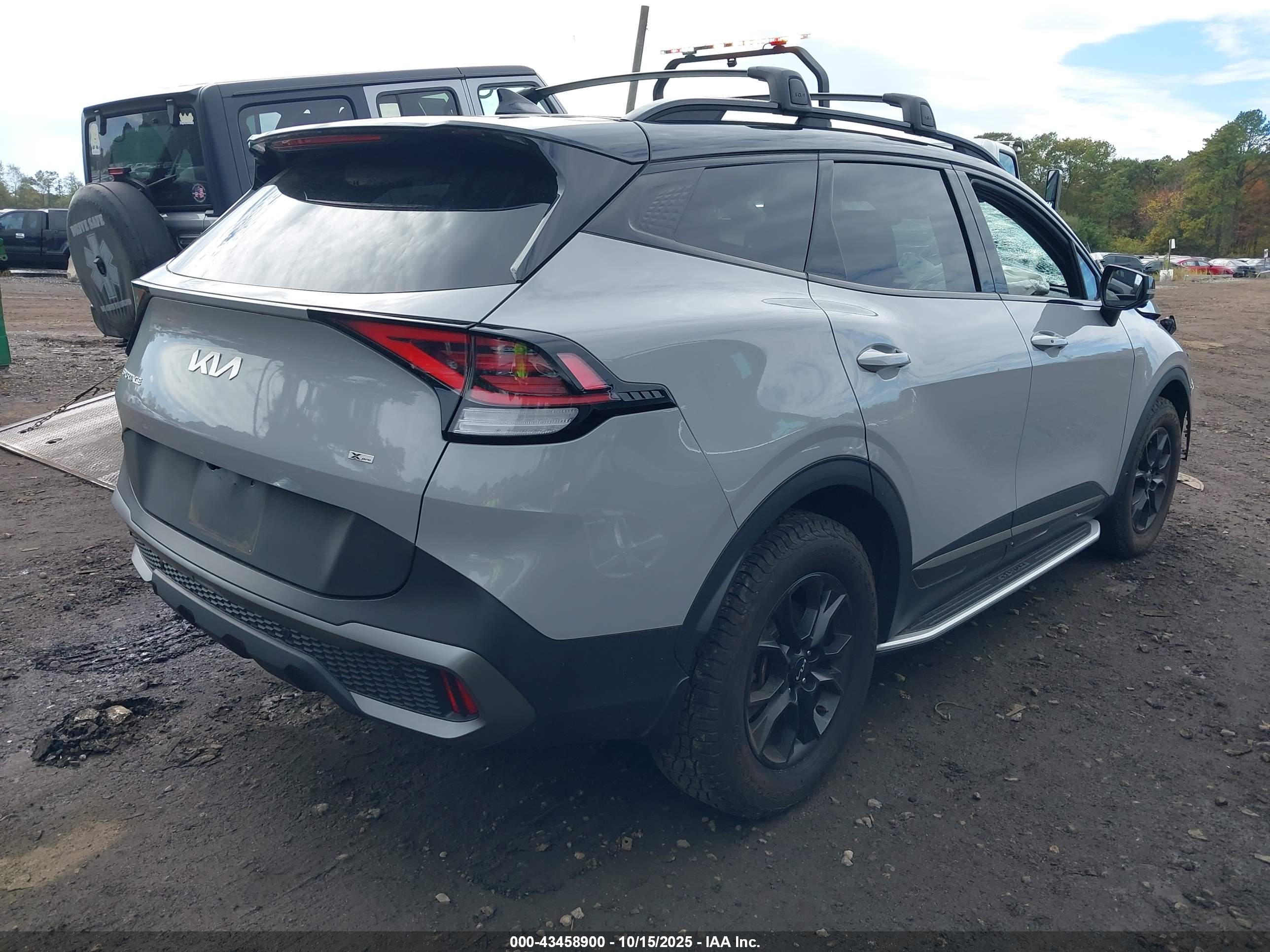 KIA SPORTAGE image 4