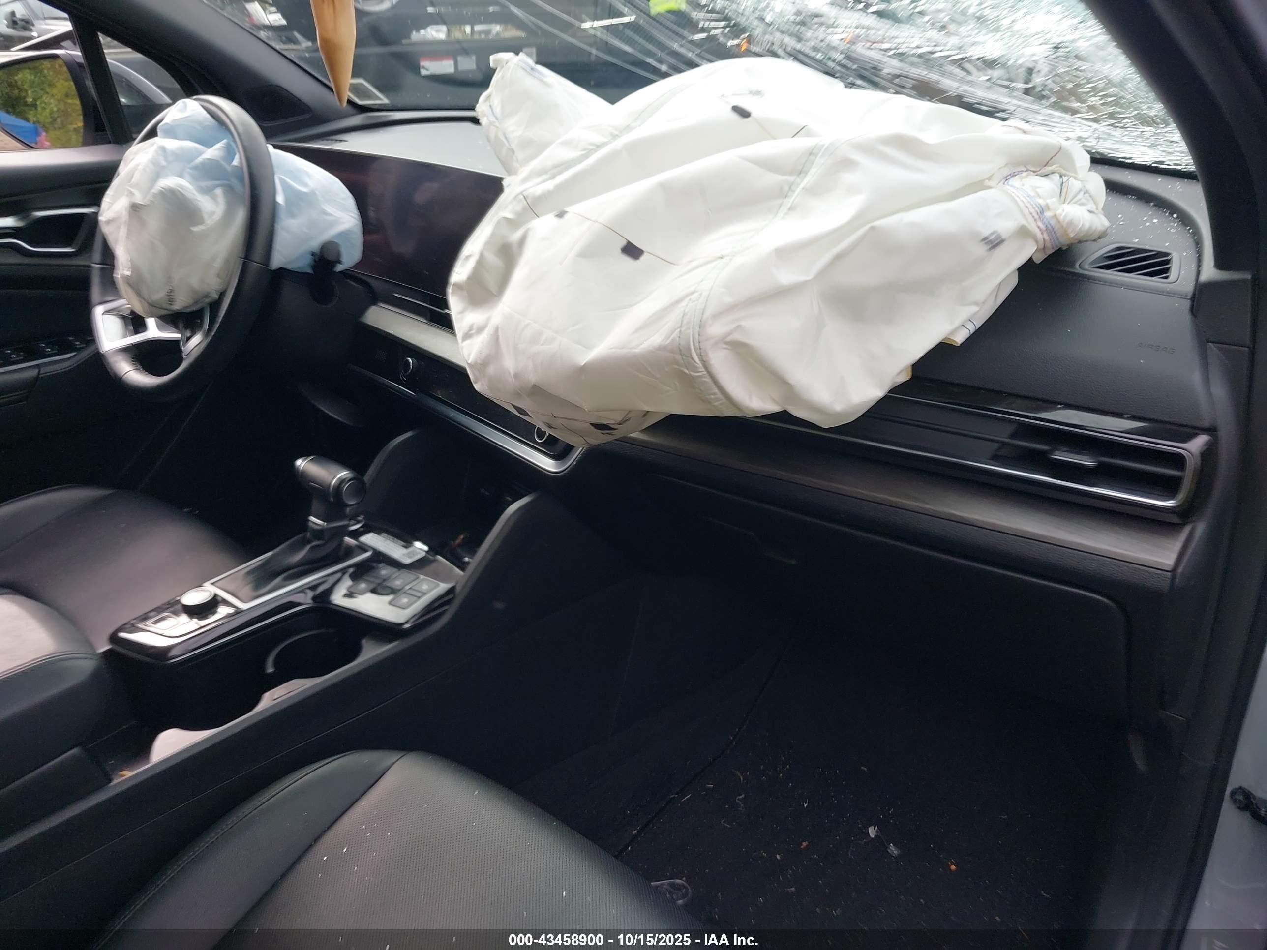 KIA SPORTAGE image 5