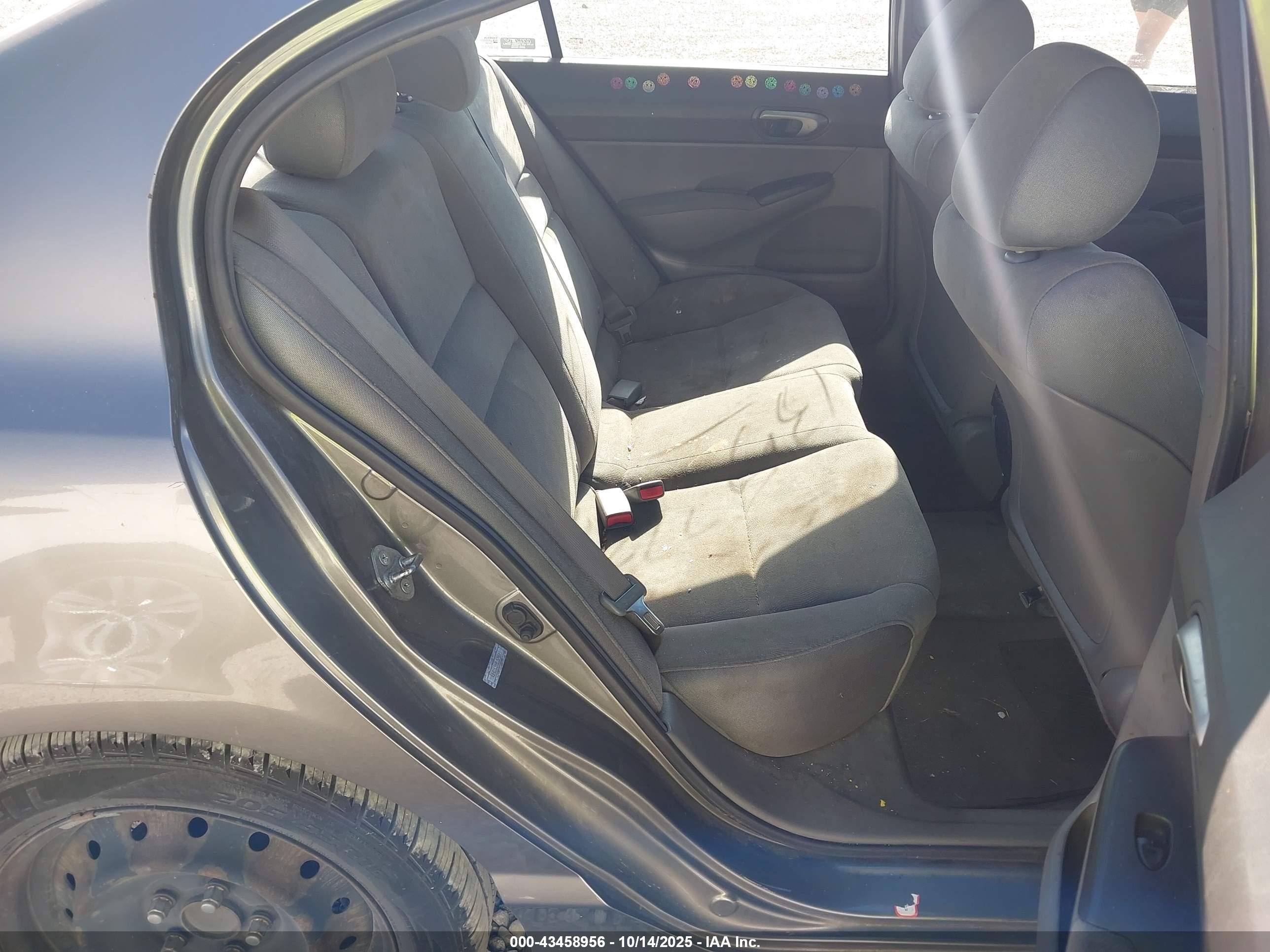 HONDA CIVIC image 8