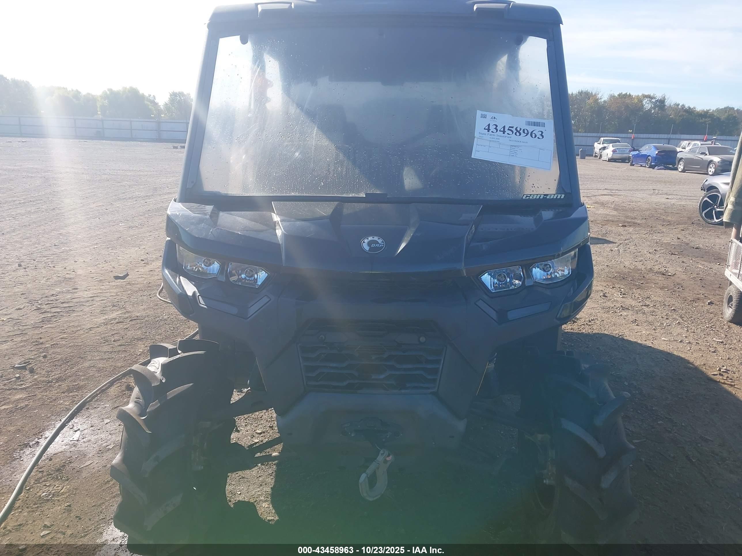 CAN-AM DEFENDER image 5