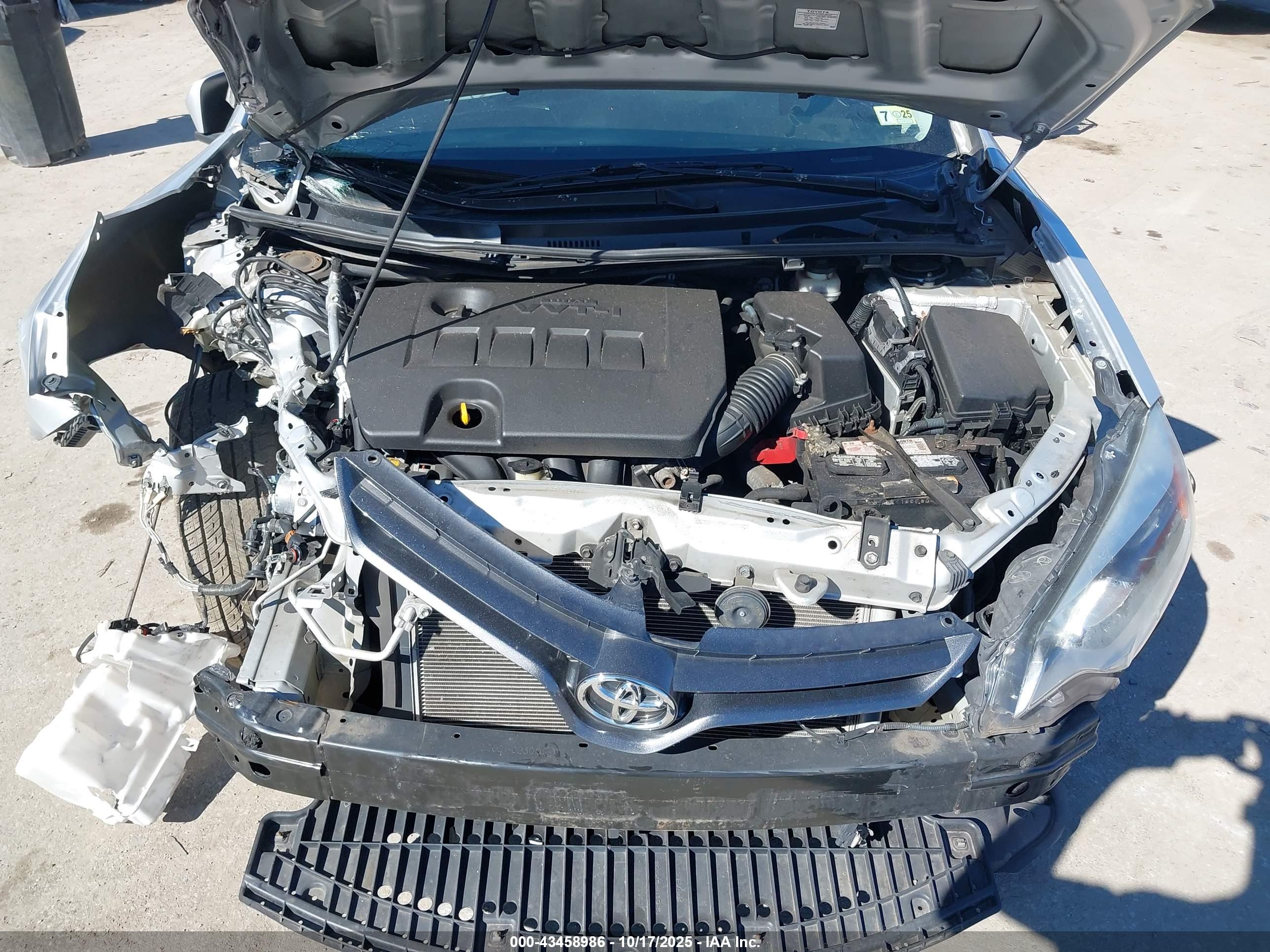 TOYOTA COROLLA image 10