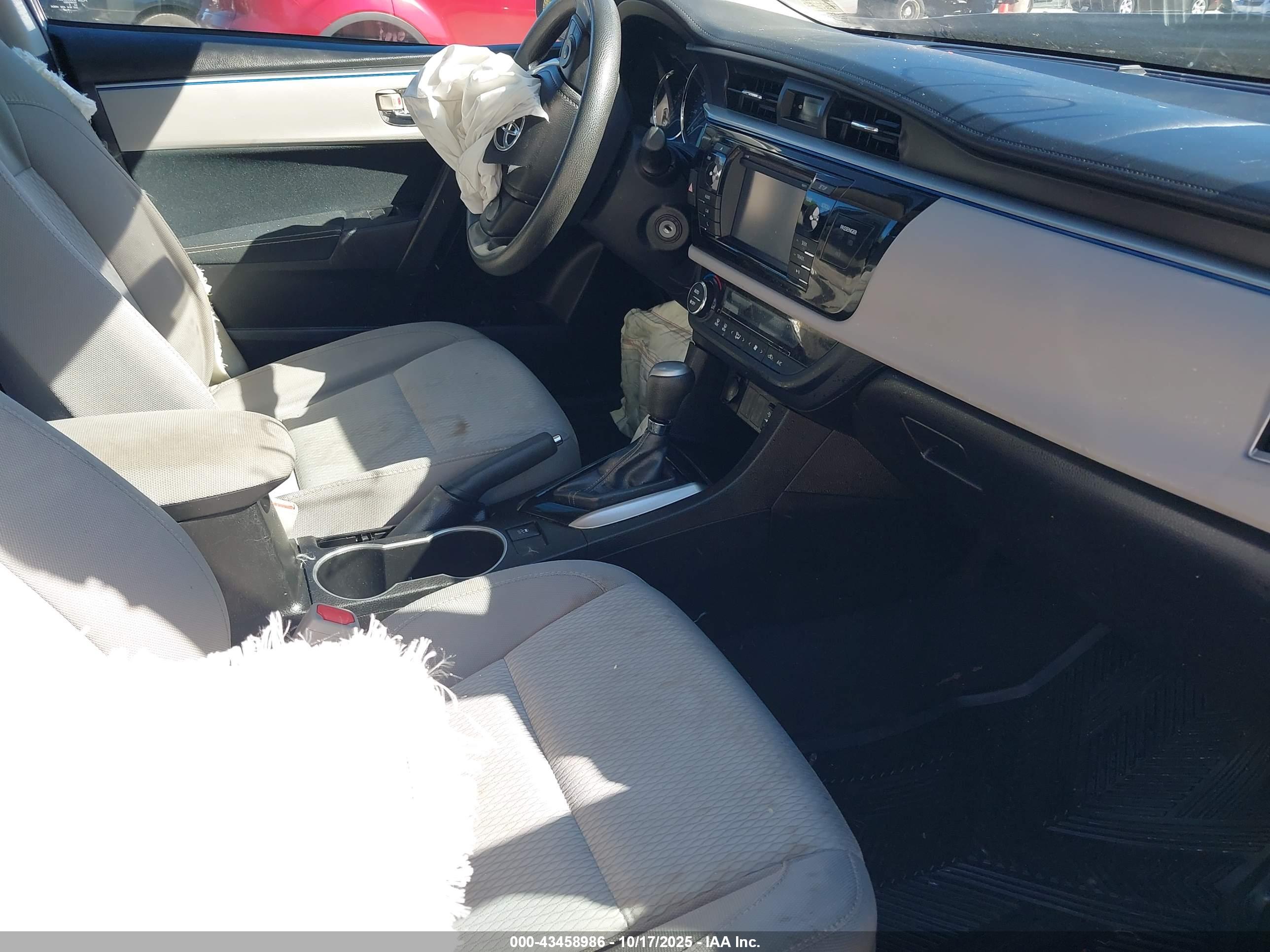 TOYOTA COROLLA image 5