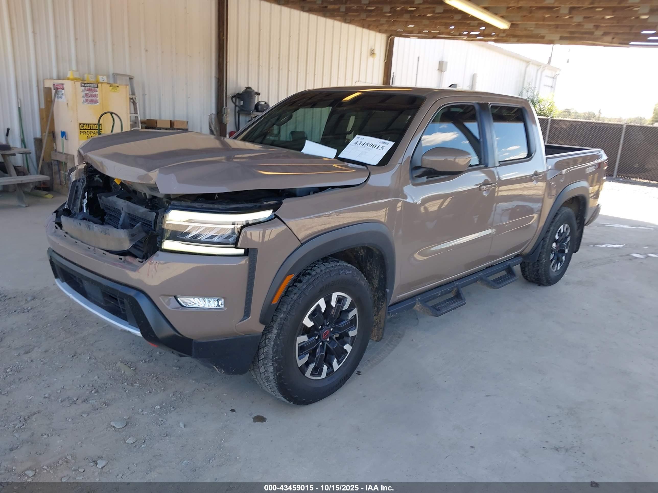 NISSAN FRONTIER image 2