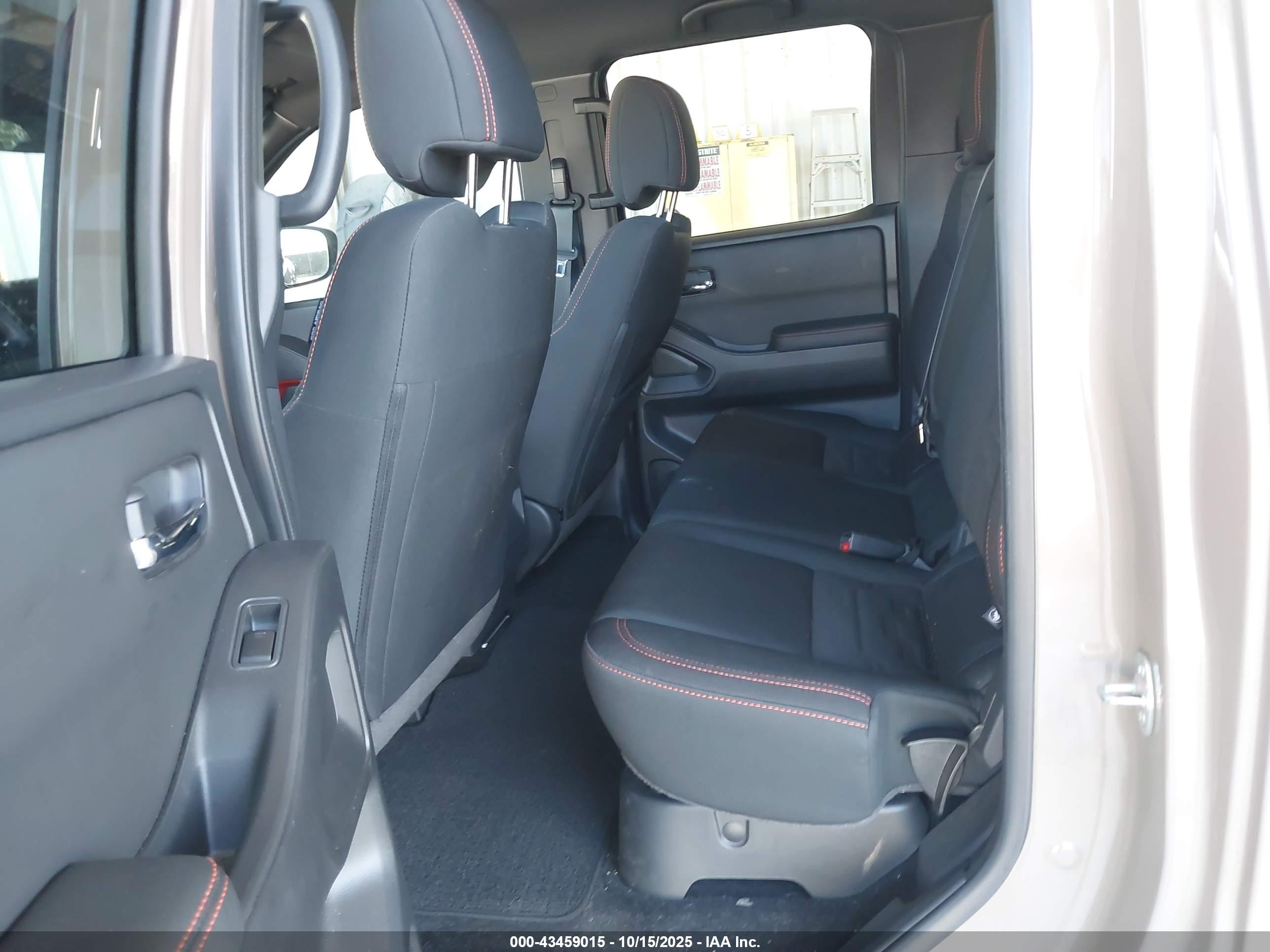NISSAN FRONTIER image 8