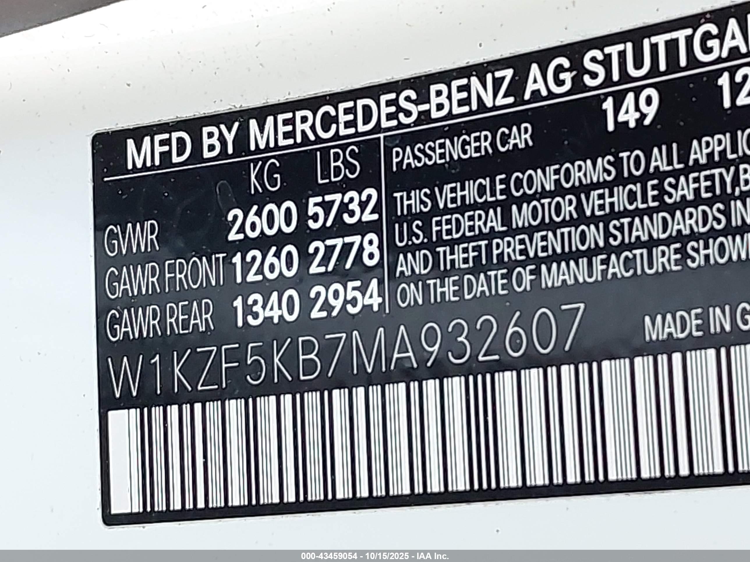 MERCEDES-BENZ E image 9