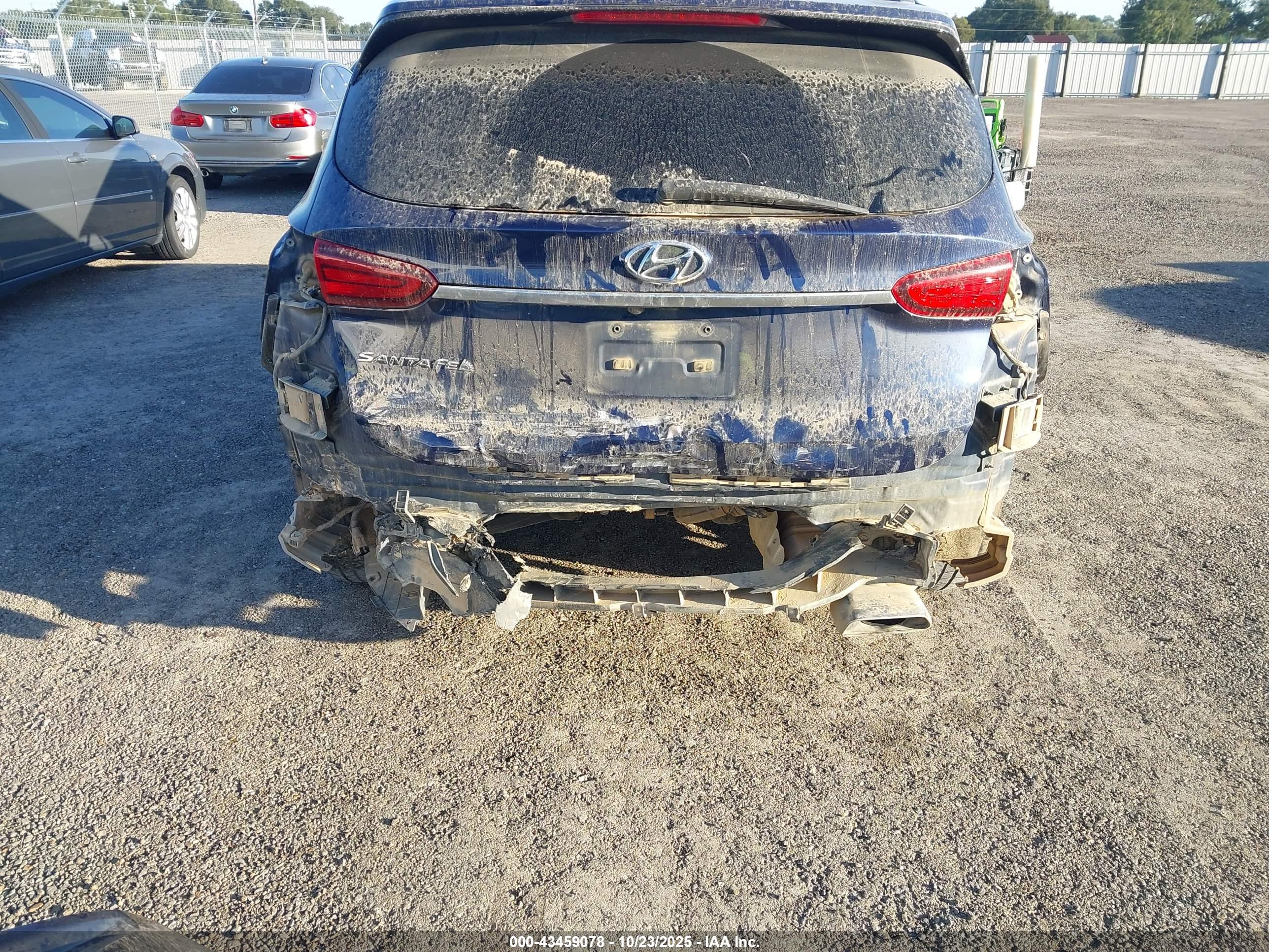 HYUNDAI SANTA image 6