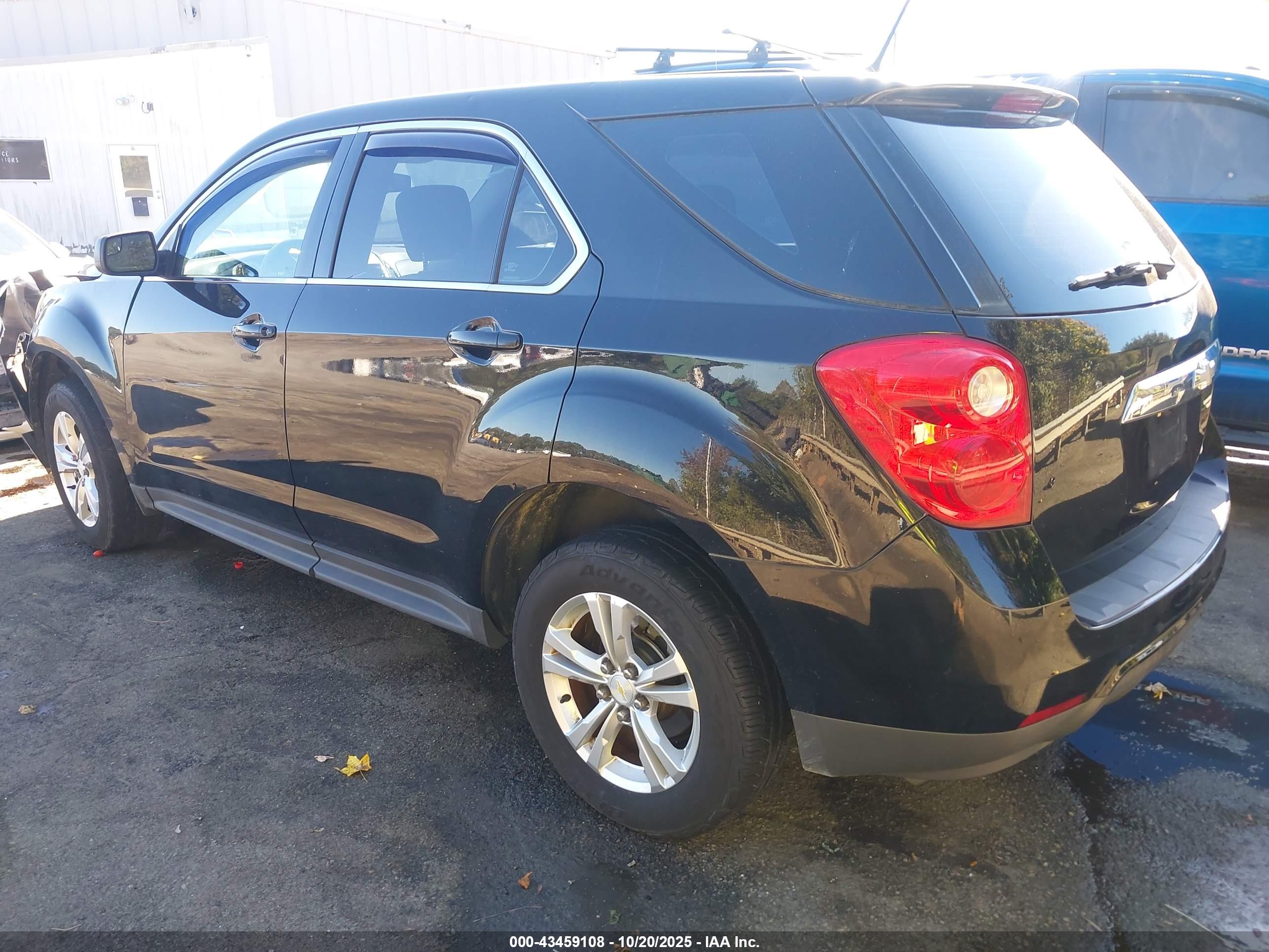 CHEVROLET EQUINOX image 3