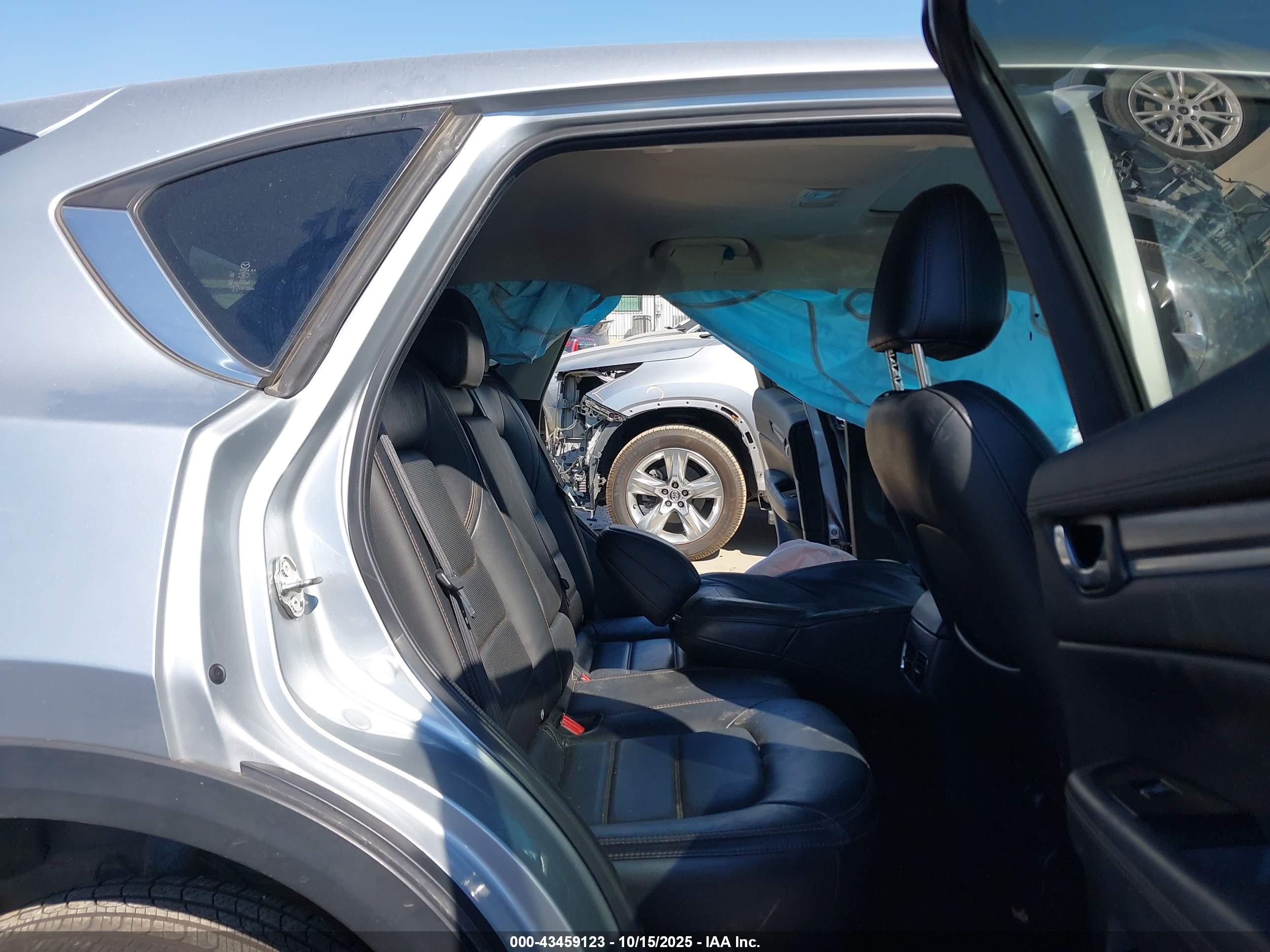 MAZDA CX-5 image 8