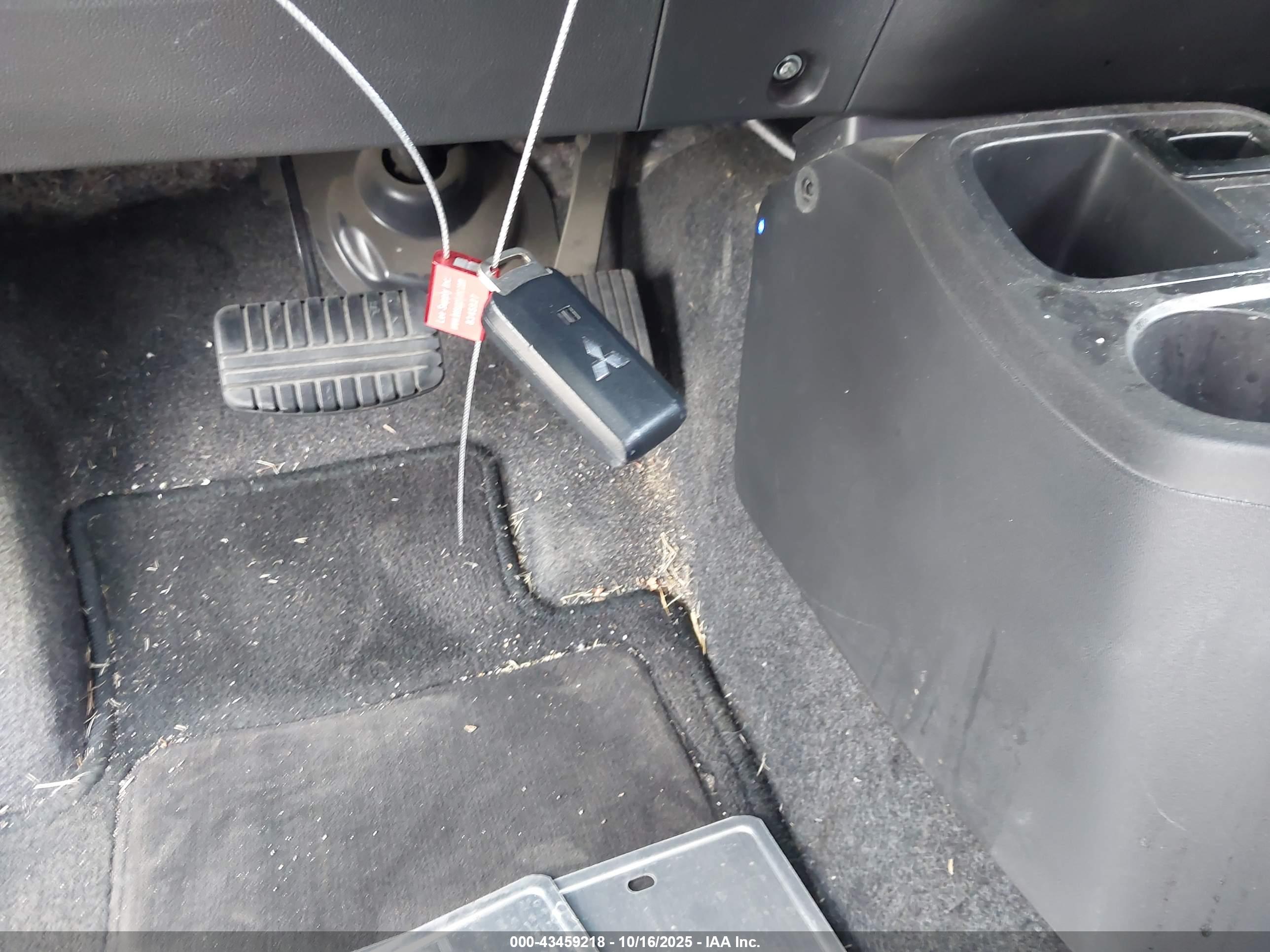 MITSUBISHI MIRAGE image 11