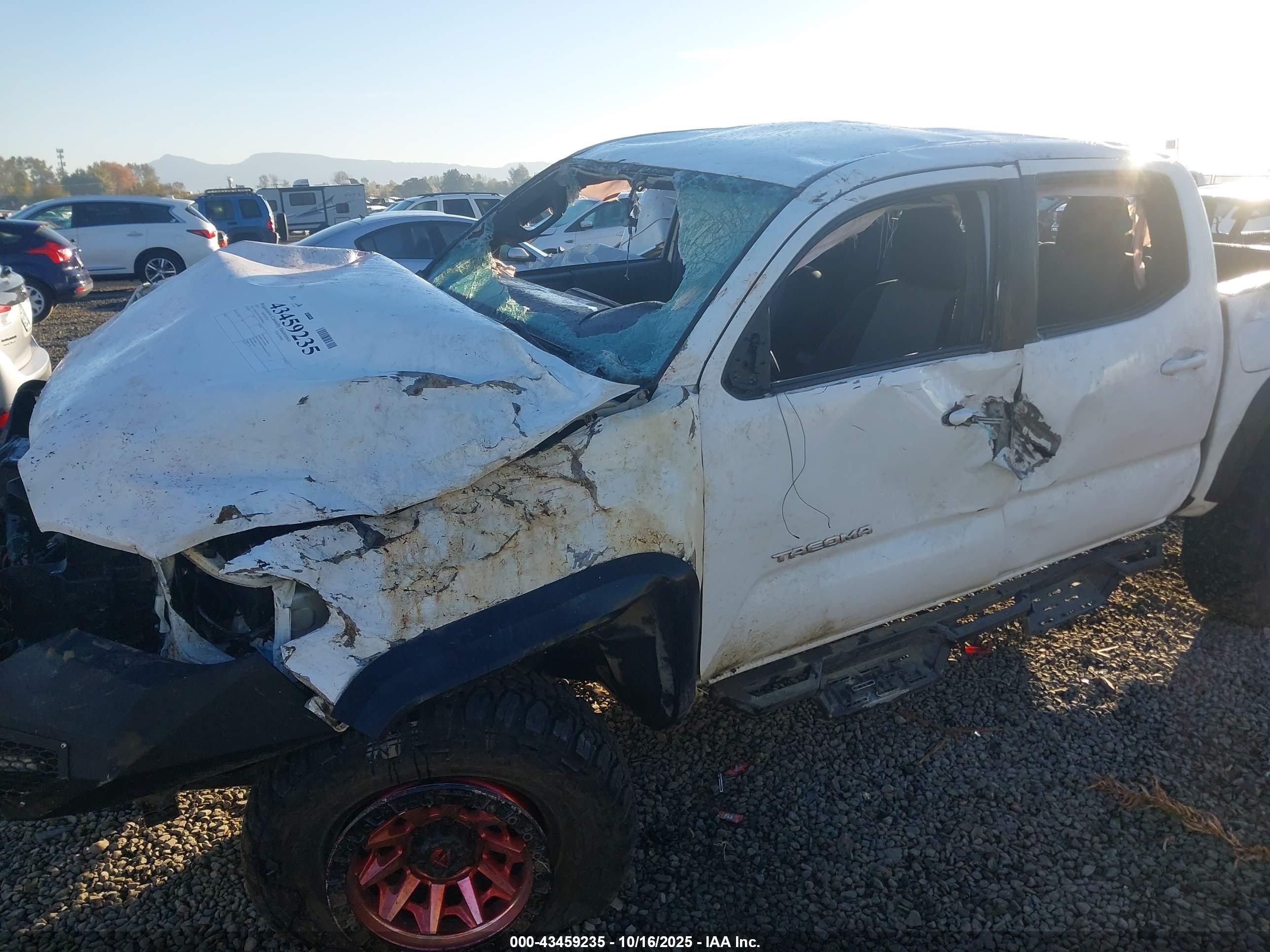 TOYOTA TACOMA image 6
